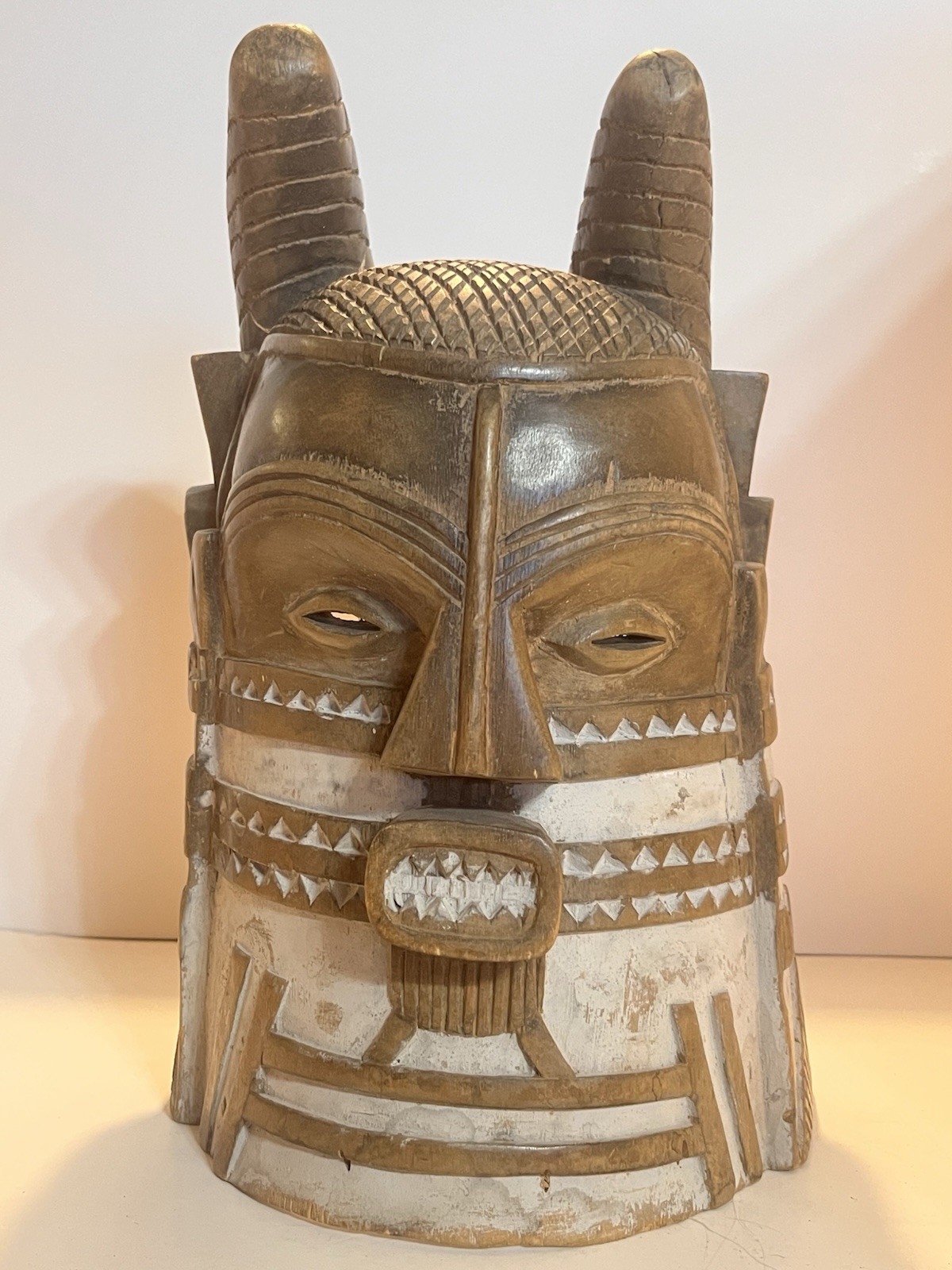 Vintage Hand Carved Bushongo Wood Mask Democratic Republic Congo Hairline Crack