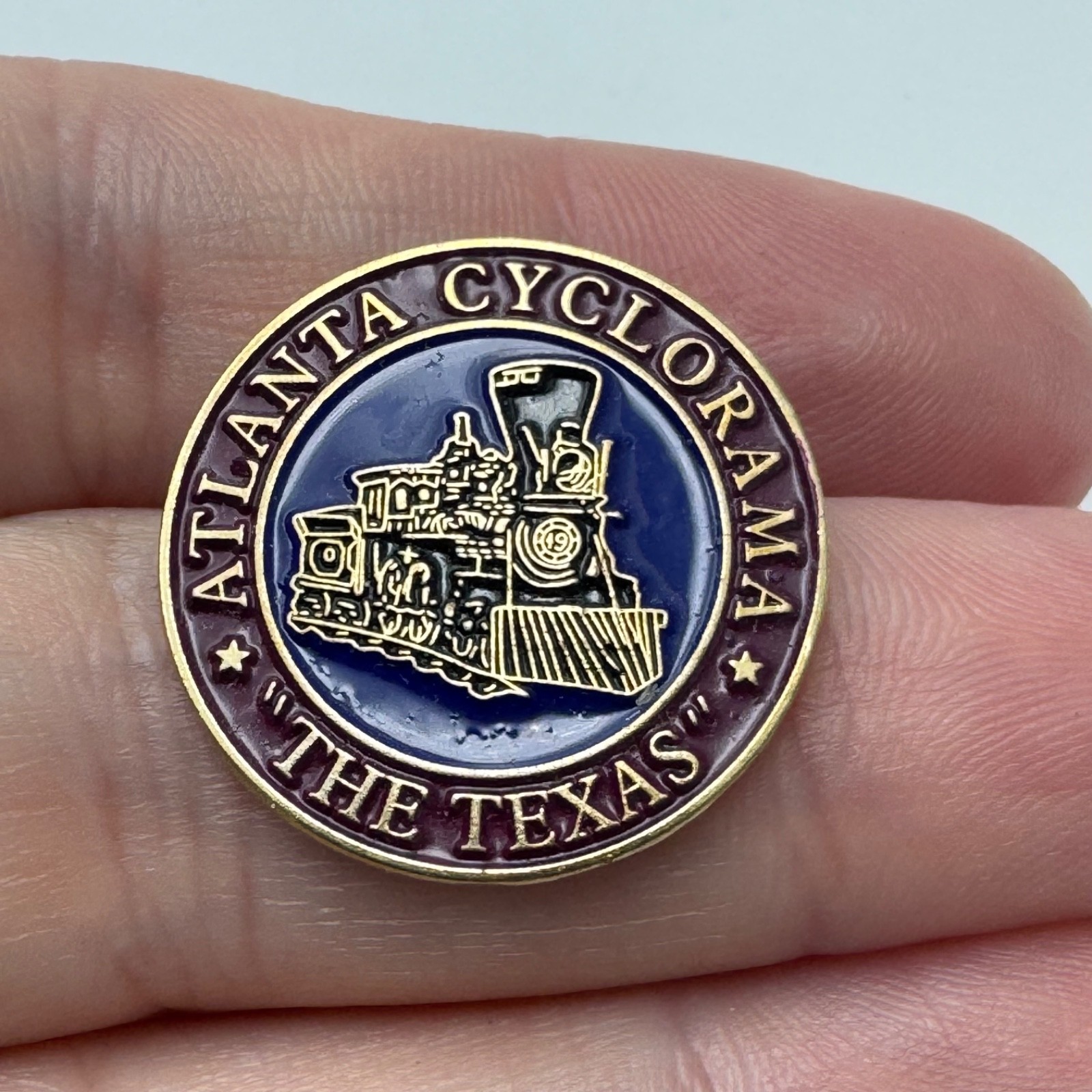 Vintage Atlanta Cyclorama Texas Steam Locomotive Round Enamel Lapel Pin