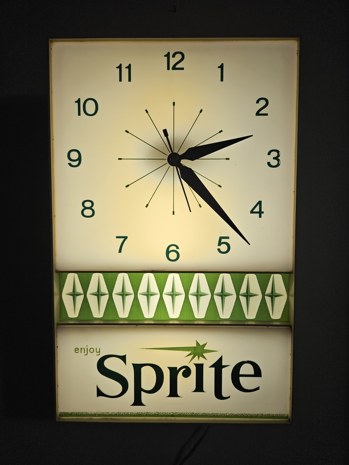 Vintage Mid Century Sprite Soda Advertising Light Up Sign Wall Clock Vintage Mid Century Sprite Soda Advertising Light Up Sign Wall Clock