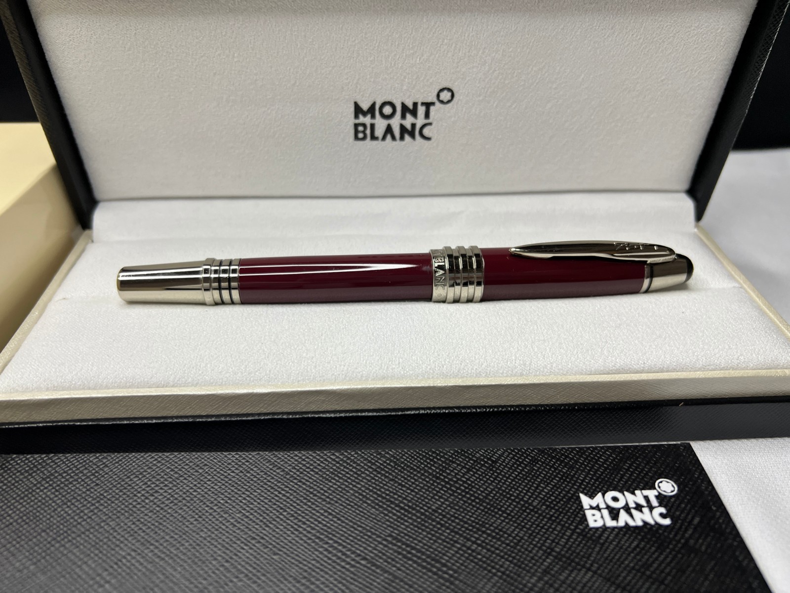 Montblanc John F Kennedy Special Edition Rollerball Pen Burgundy Platinum NIB