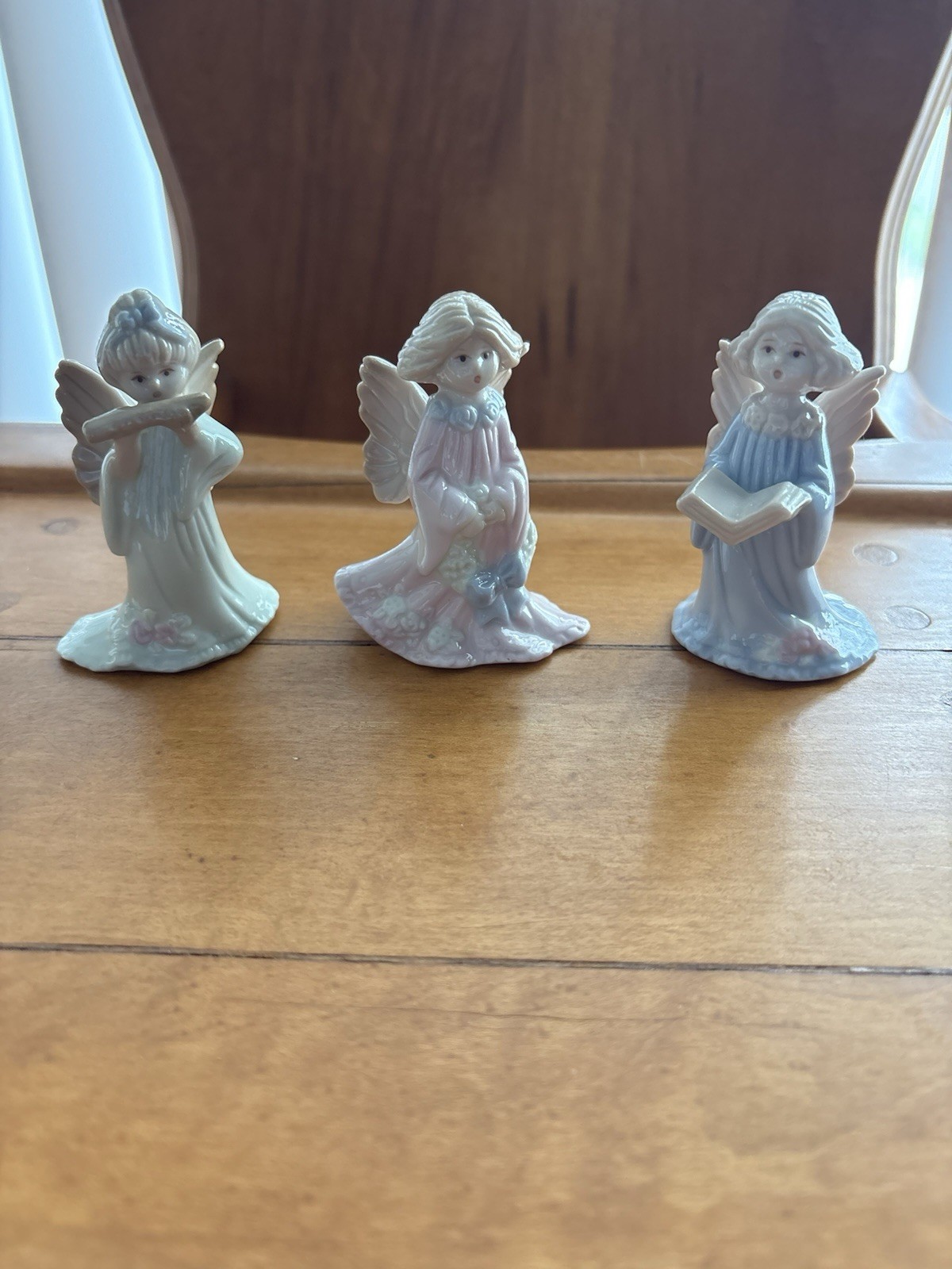 Vintage Russ porcelain angel band