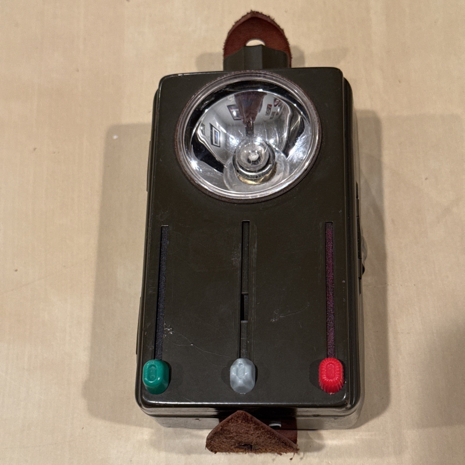 VINTAGE GERMAN WWII WIETEK RAILROAD SIGNAL LIGHT 3 COLOR 6230-12-120-3659