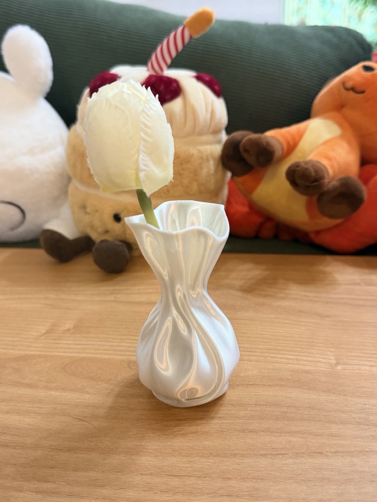 Vintage CT Designs Freeform Handkerchief Vase Ivory White Matte Signed 1989