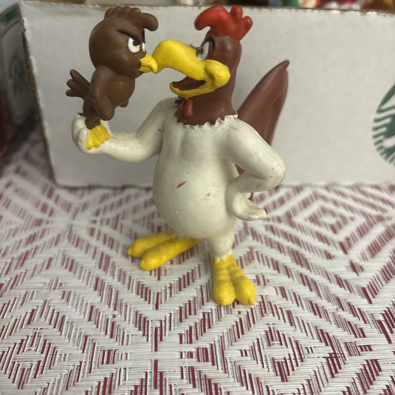 Vintage 1988 Foghorn Leghorn &Henry Hawk Chicken 3.25” PVC Looney Tunes Applause Vintage 1988 Foghorn Leghorn &Henry Hawk Chicken 3.25” PVC Looney Tunes Applause