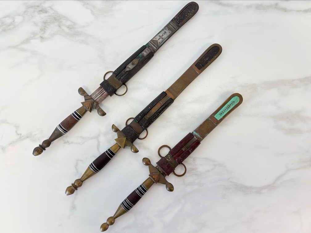 Tuareg ANTIQUE Dagger Ethnic Tribal Knifes North African Sahara/Sahel Regions Tuareg ANTIQUE Dagger Ethnic Tribal Knifes North African Sahara/Sahel Regions