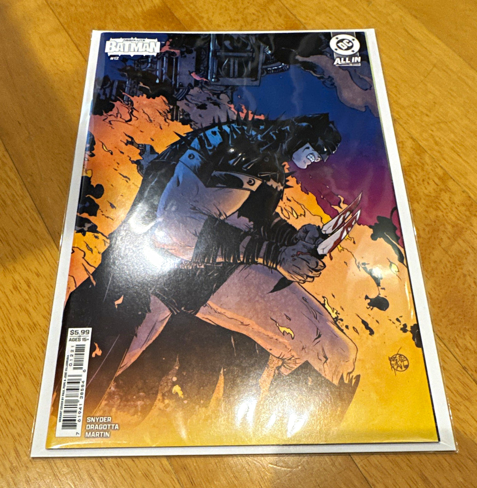 DC Absolute Batman #12 Single Issue Comic Book (Snyder Dragotta Martin)