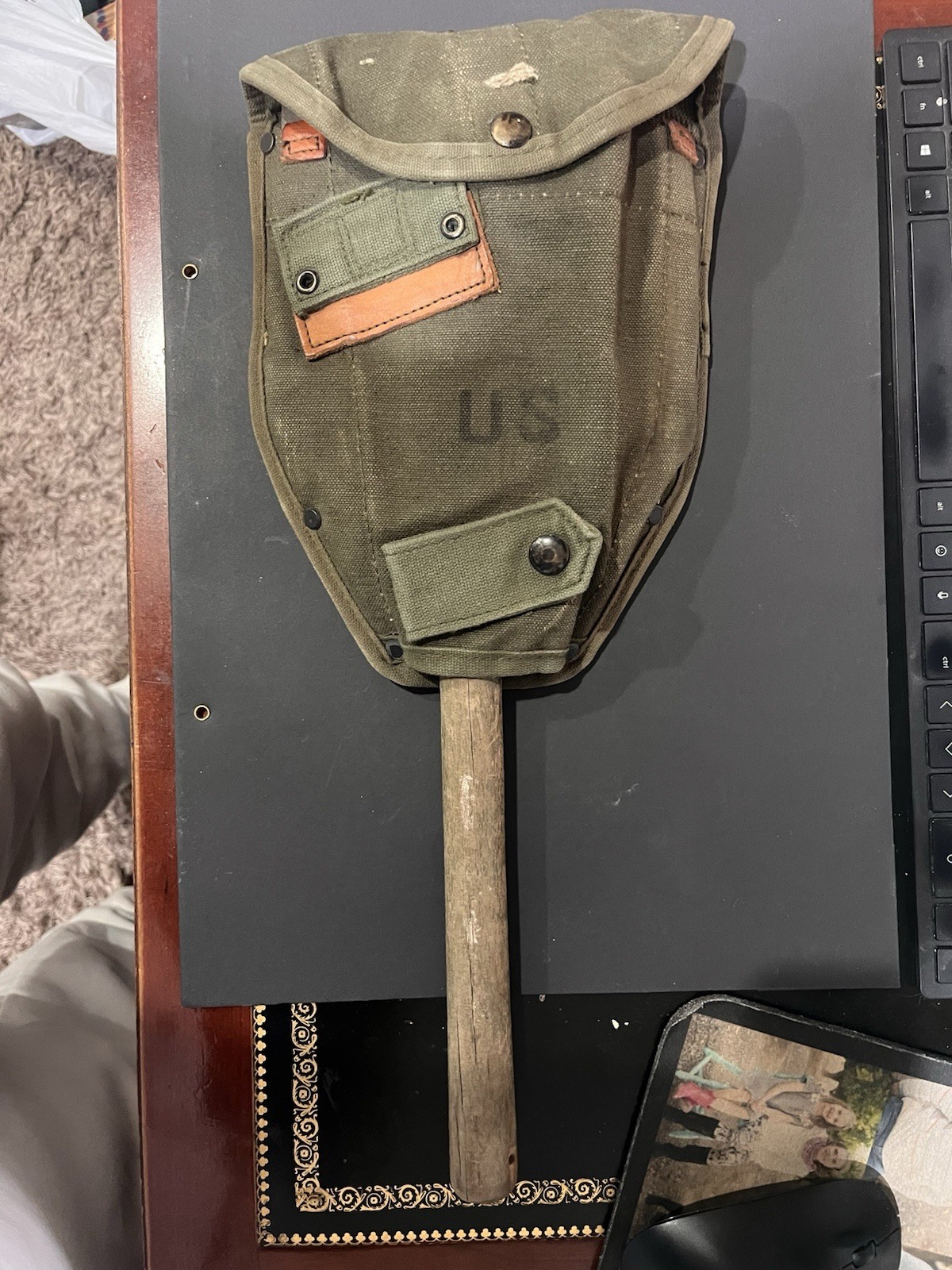 Vintage WW2 US Military Entrenching Tool Foldable Shovel w/Carrier