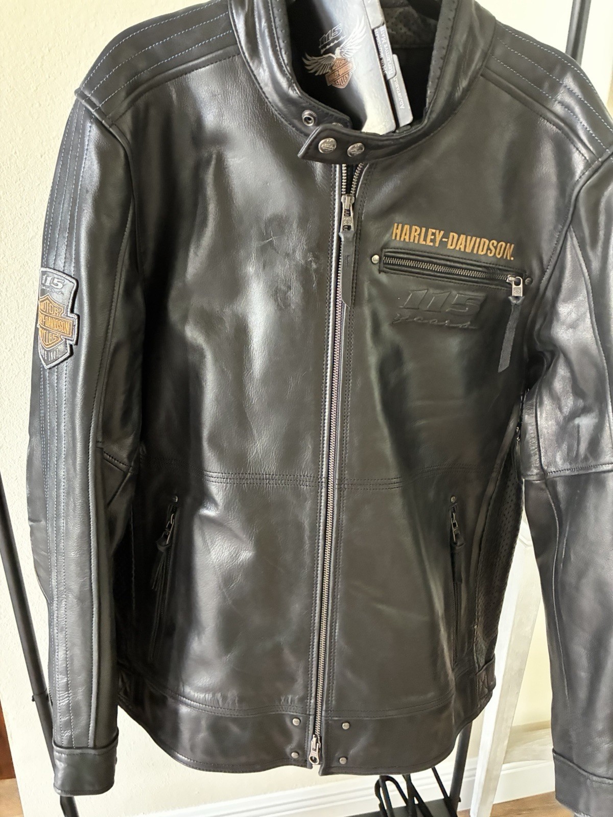 Harley-Davidson Men's 115th Anniversary Leather Jacket (98000-18VM) Harley-Davidson Men's 115th Anniversary Leather Jacket (98000-18VM)