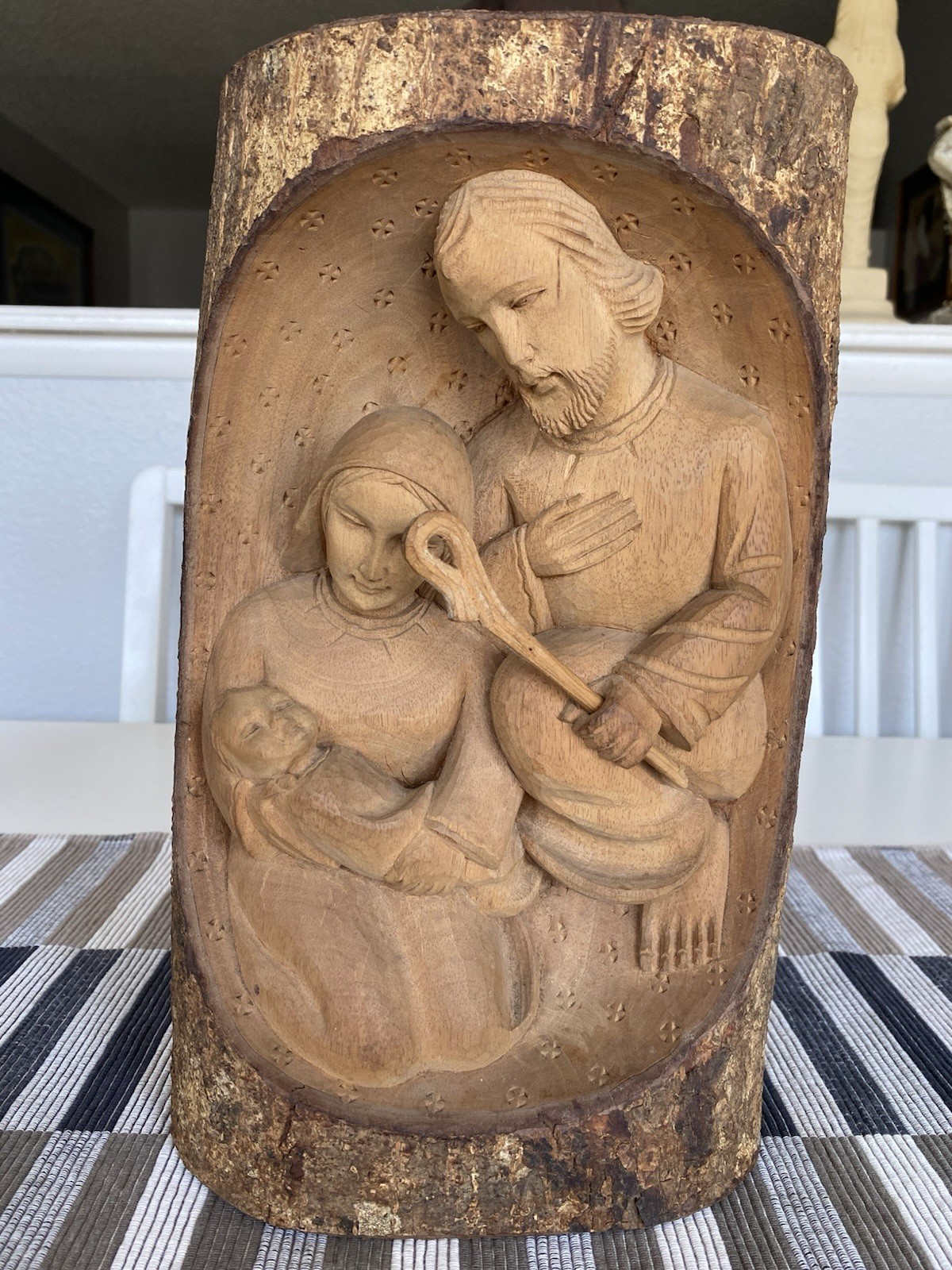 Hand Carved Wood Nativity Scene Log Sculpture Mary Joseph Baby Jesus 11in Hand Carved Wood Nativity Scene Log Sculpture Mary Joseph Baby Jesus 11in