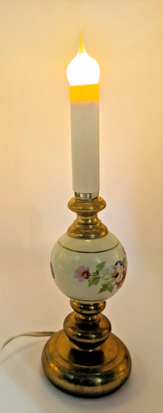 Vintage Andrea by Sadek Brass Table Lamp Porcelain Flowers 11” Tall Works Great