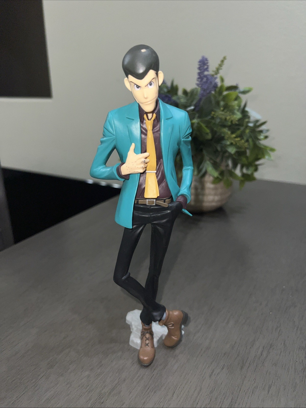 Lupin The Third Part 6 - Lupin III Figure (10”) Banpresto Master St With Stand