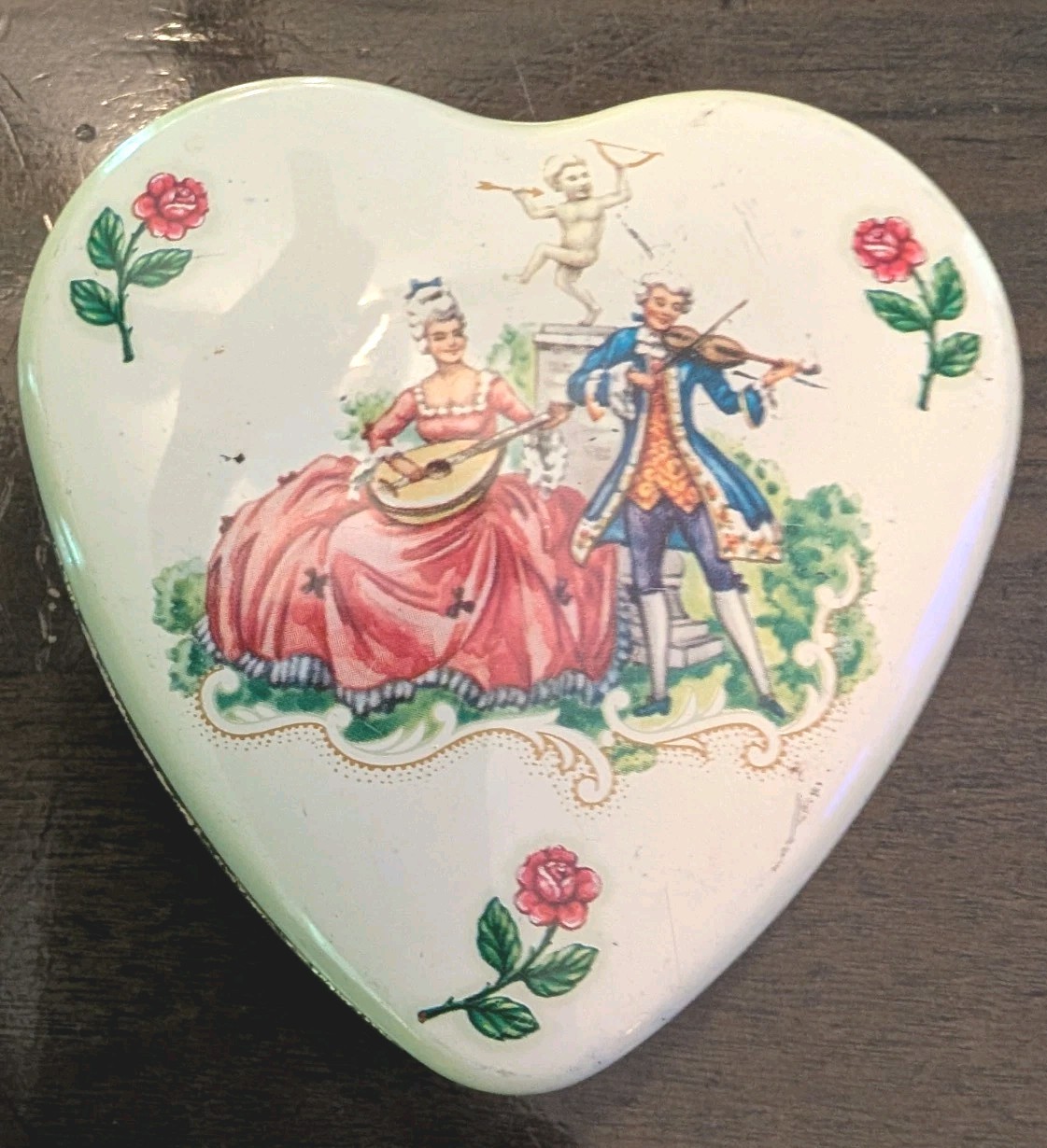 Vintage Heart Shaped Tin Designed by Daher-An England Victorian Couple Courting
