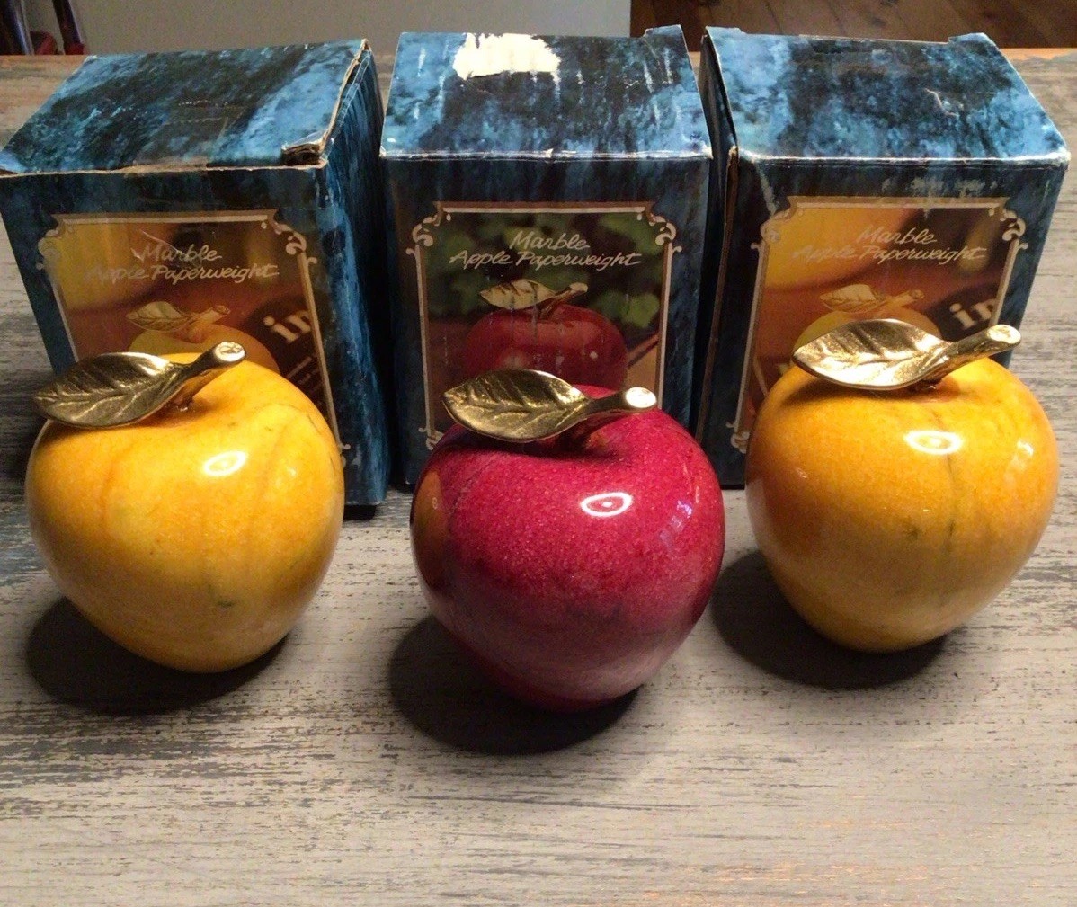 MARBLE~Stone~Red & Yellow ~APPLES~Brass Leaf~PAPERWEIGHT~3.5