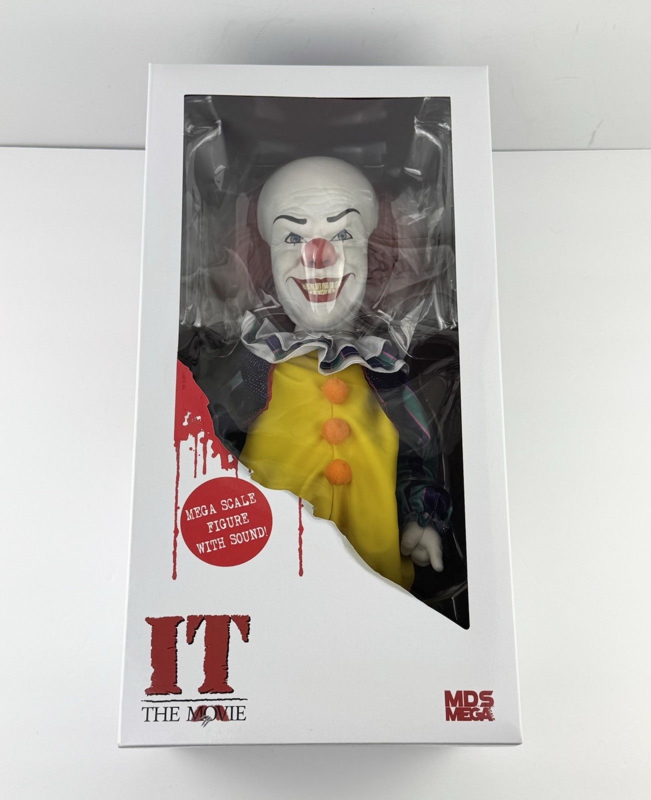 Mezco MDS Mega Scale IT (1990 Version) Talking Pennywise 15\