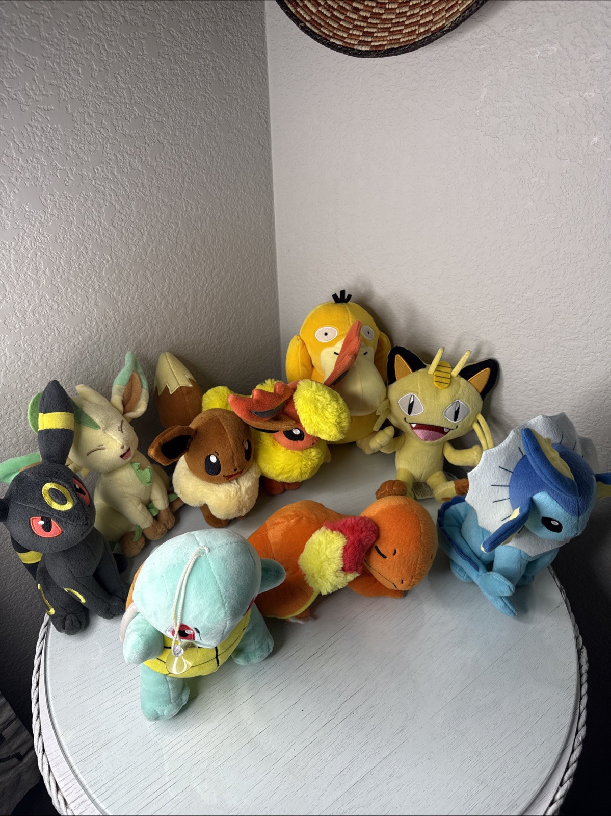 9 Official Pokemon Plushies Psyduck Flareon Squirtle Pikachu Charmander Vaporeon