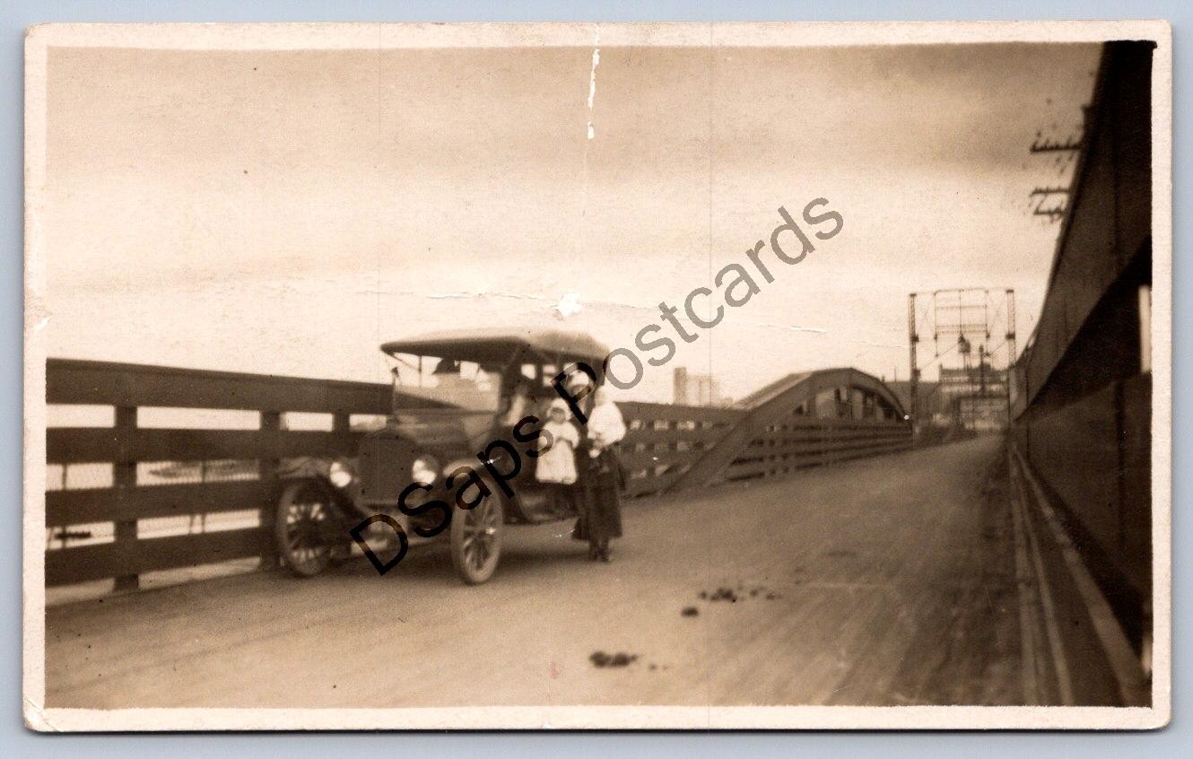 K63/ Interesting RPPC Postcard c1910 Early Automobile Bridge Woman 299