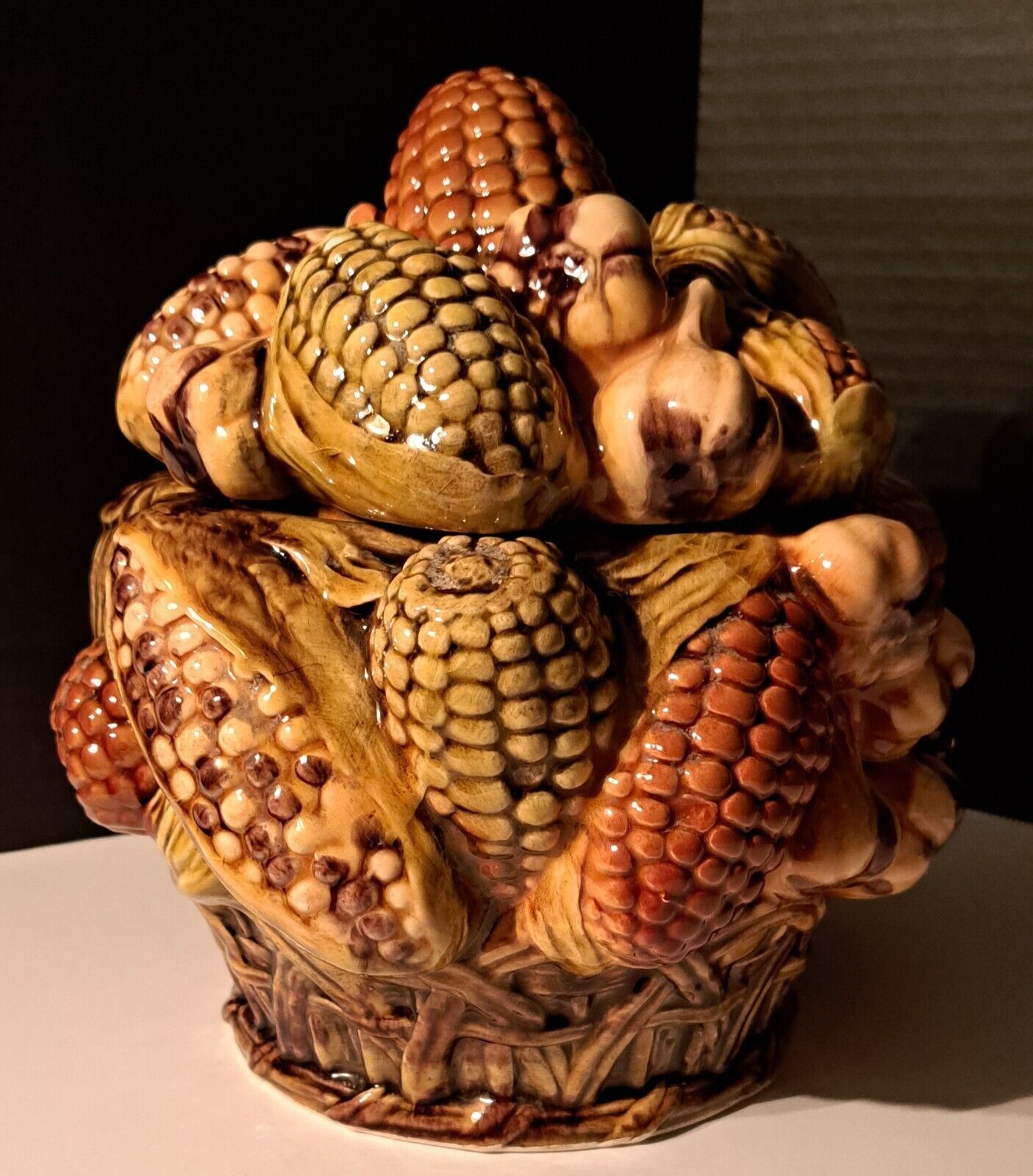 INARCO 1970\'s Indian Corn & Garlic Covered Cookie Jar