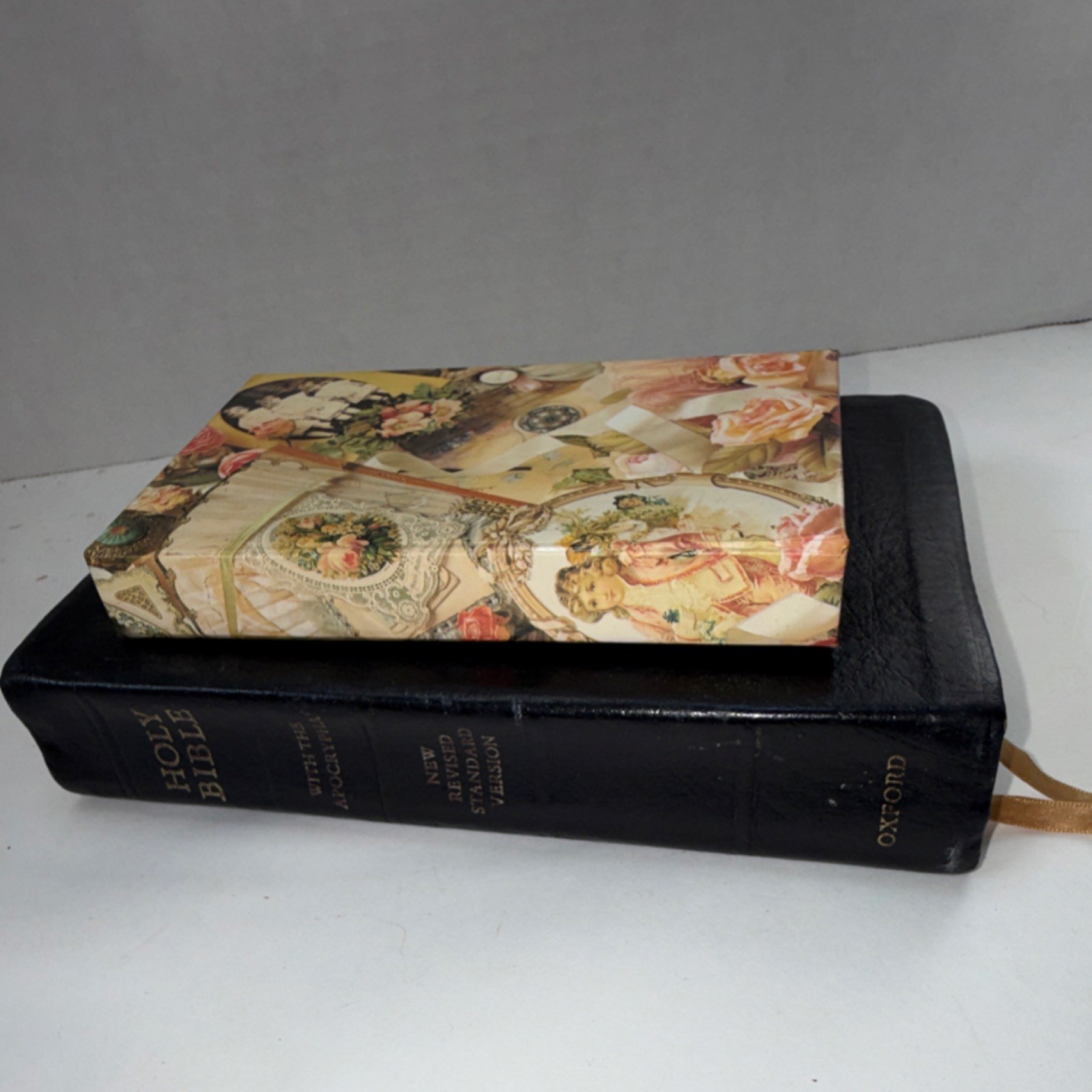 Vintage Oxford RSV Holy Bible & Floral Planner Address Book Cottagecore Bundle