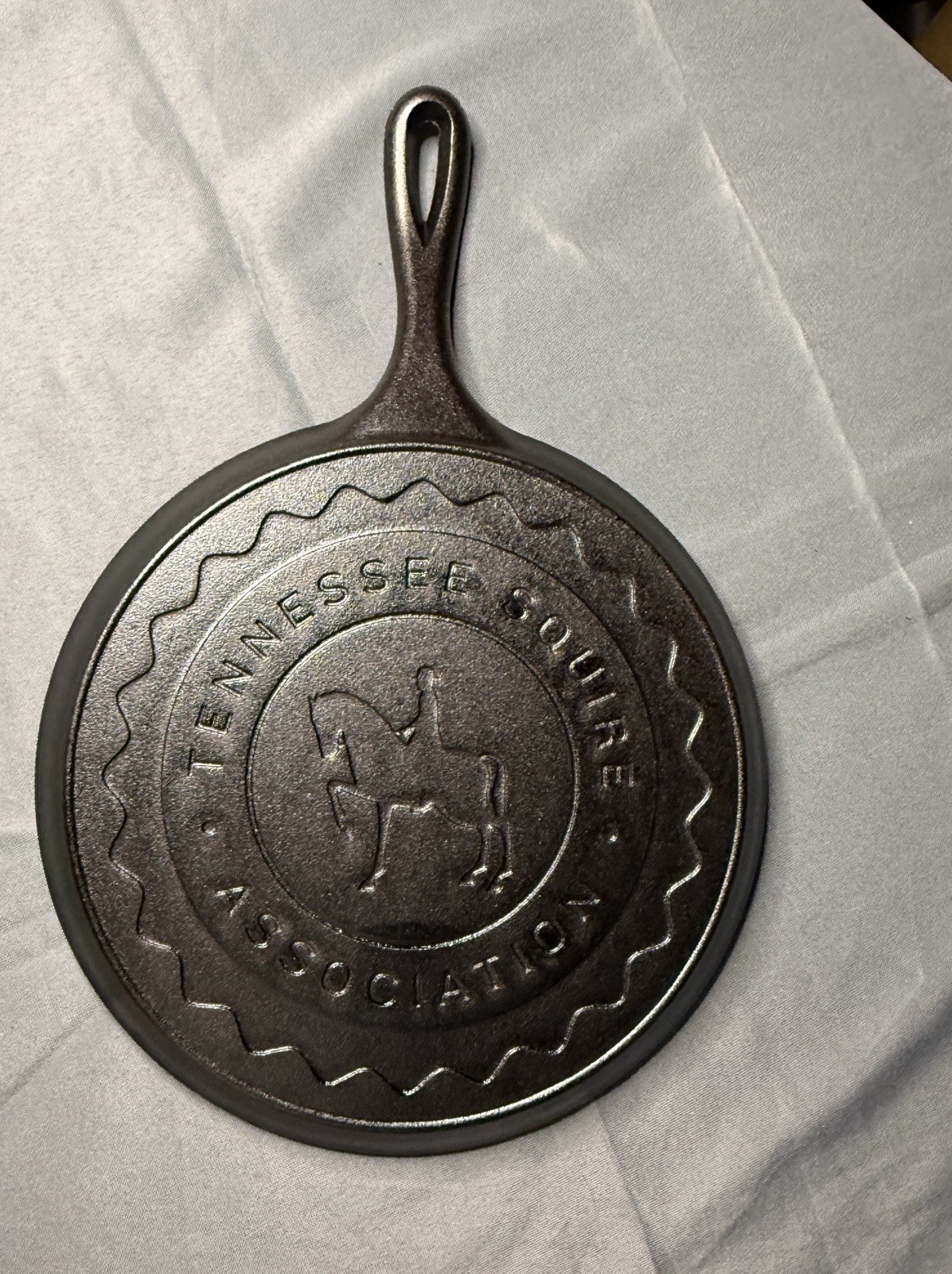 Lodge Tennessee Whiskey Squire Cast Iron 10.25\