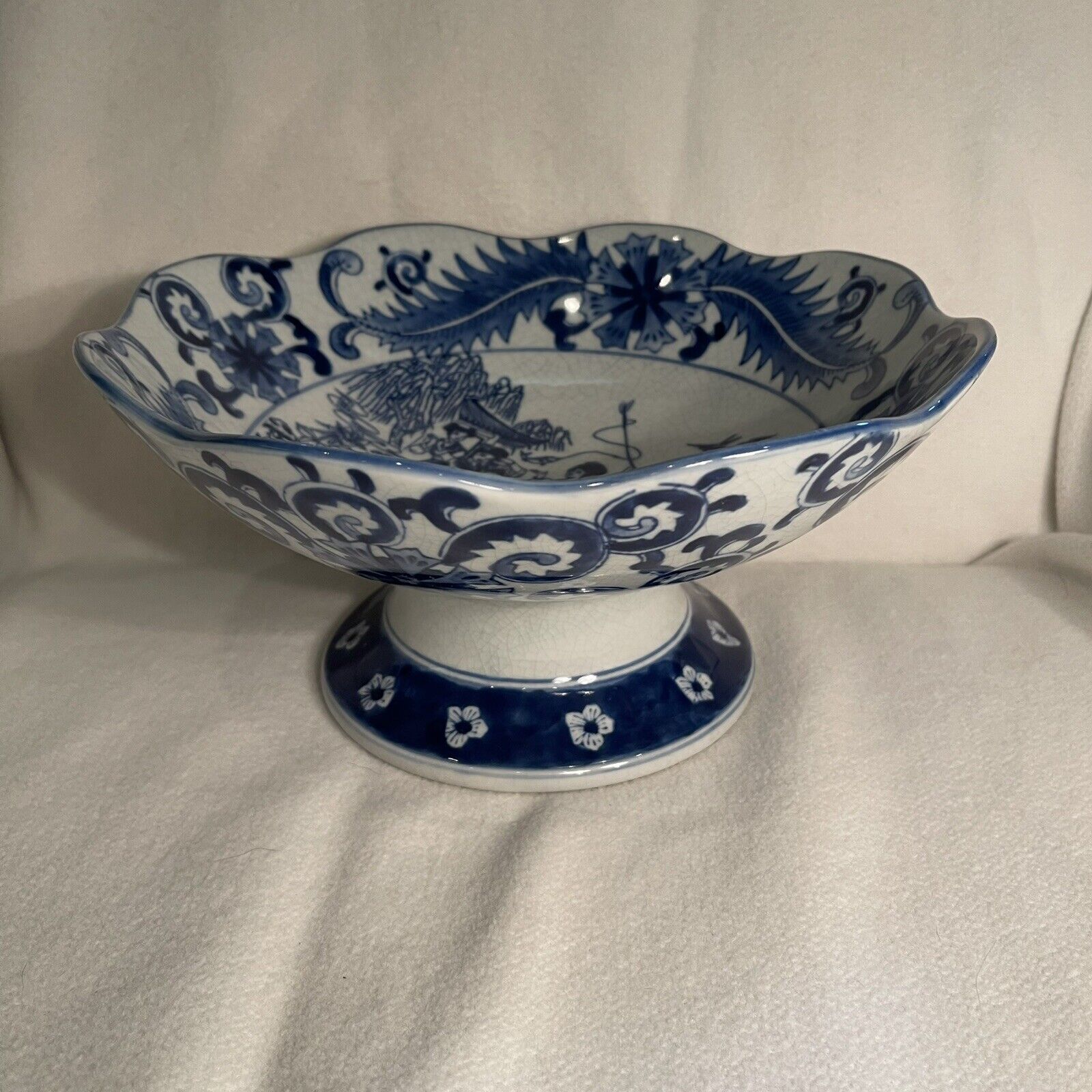 Vintage Oriental Blue And White Porcelain Chinoiserie Compote Dish/ Bowl
