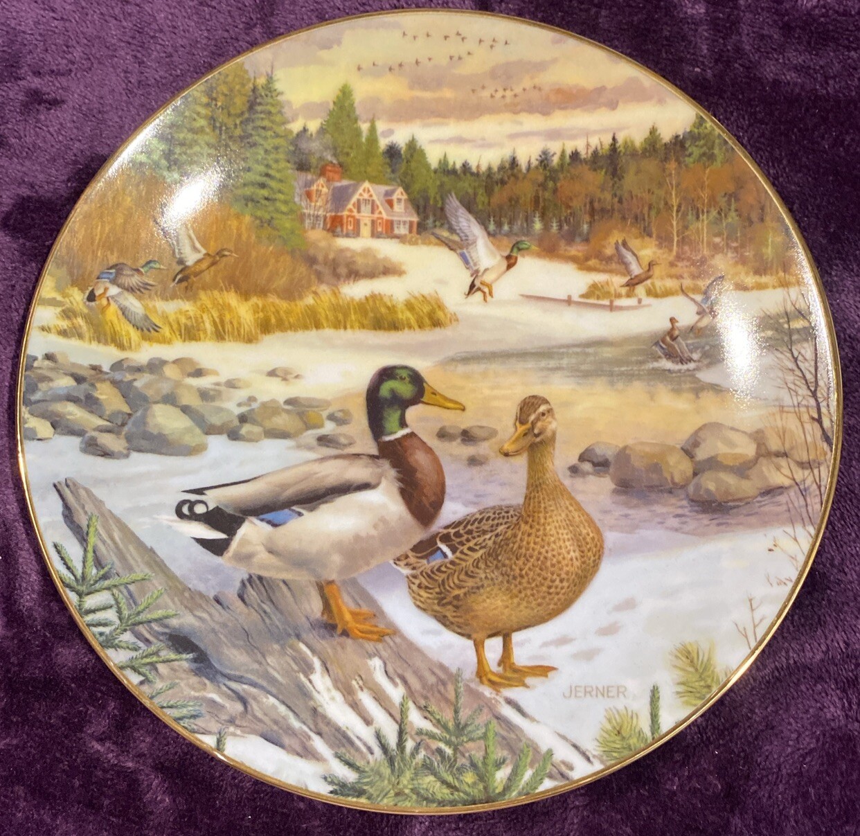 Vintage 1986 Knowles fine China decroative plate 