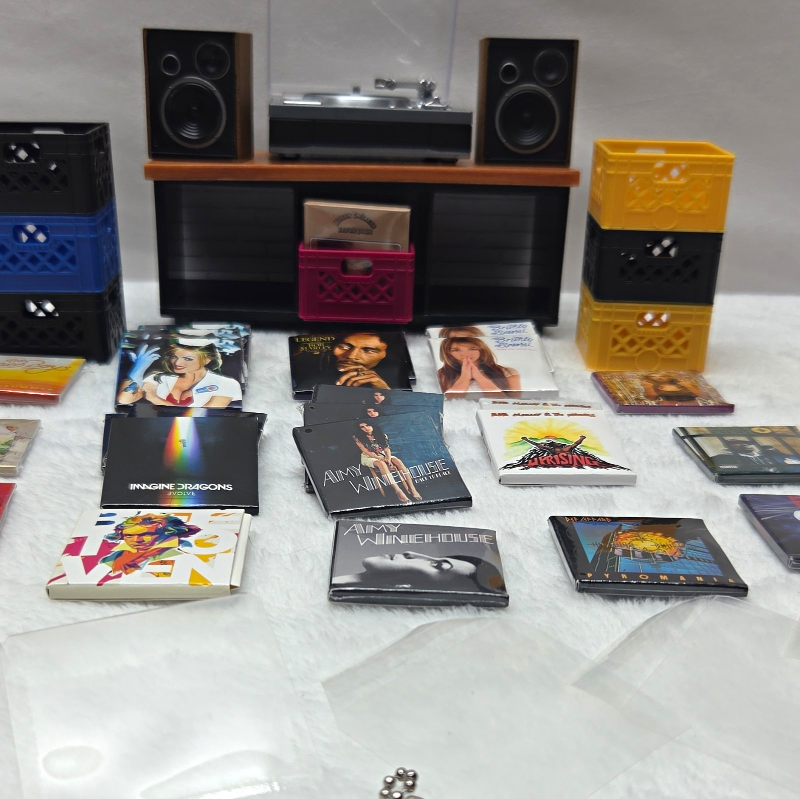 Mini Verse mini vinal Lot of Mini Music Album Cover Keychains w/ Ball Chain Mini Verse mini vinal Lot of Mini Music Album Cover Keychains w/ Ball Chain
