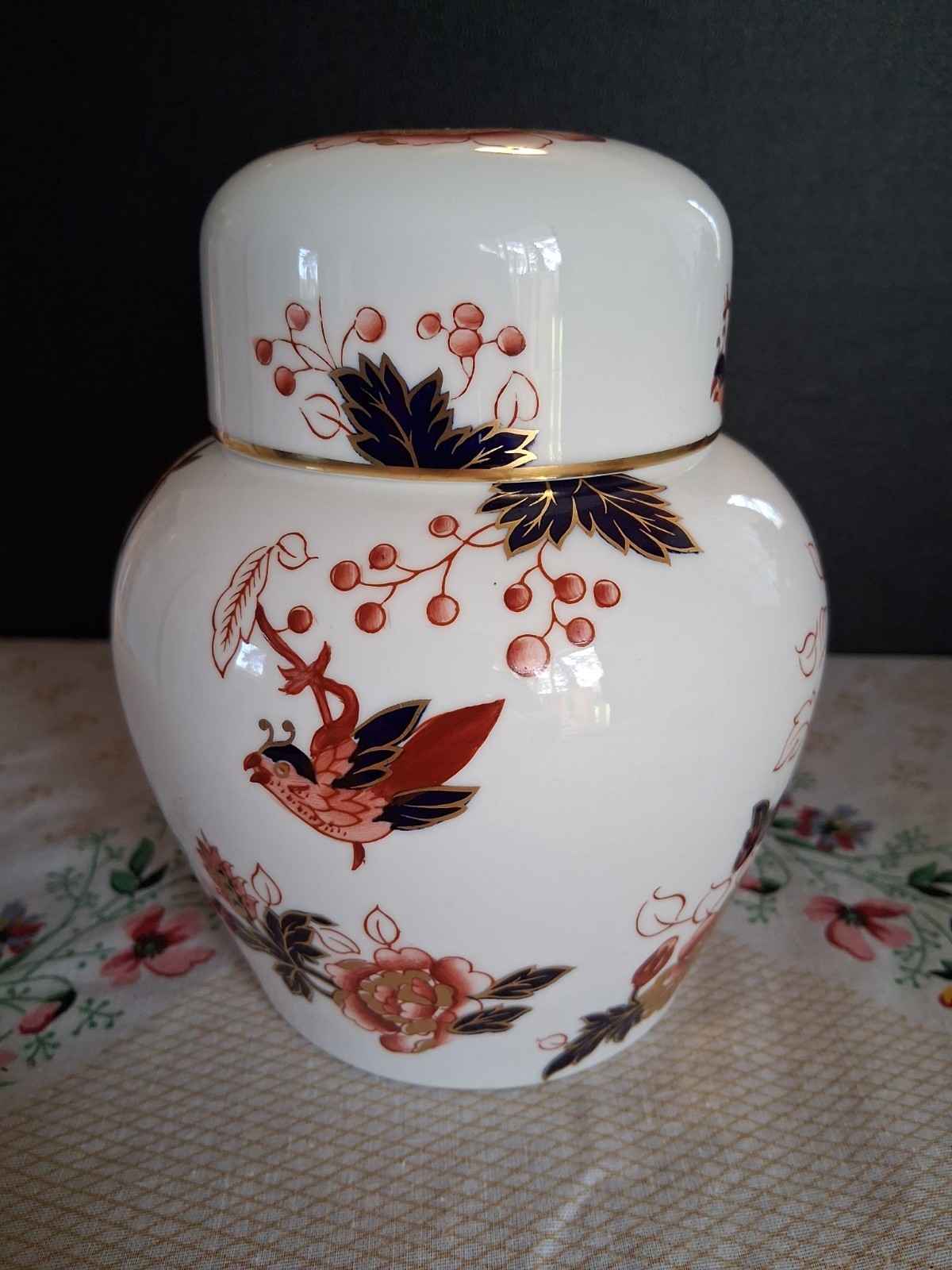 Coalport Hong Kong Ginger Jar with Lid 