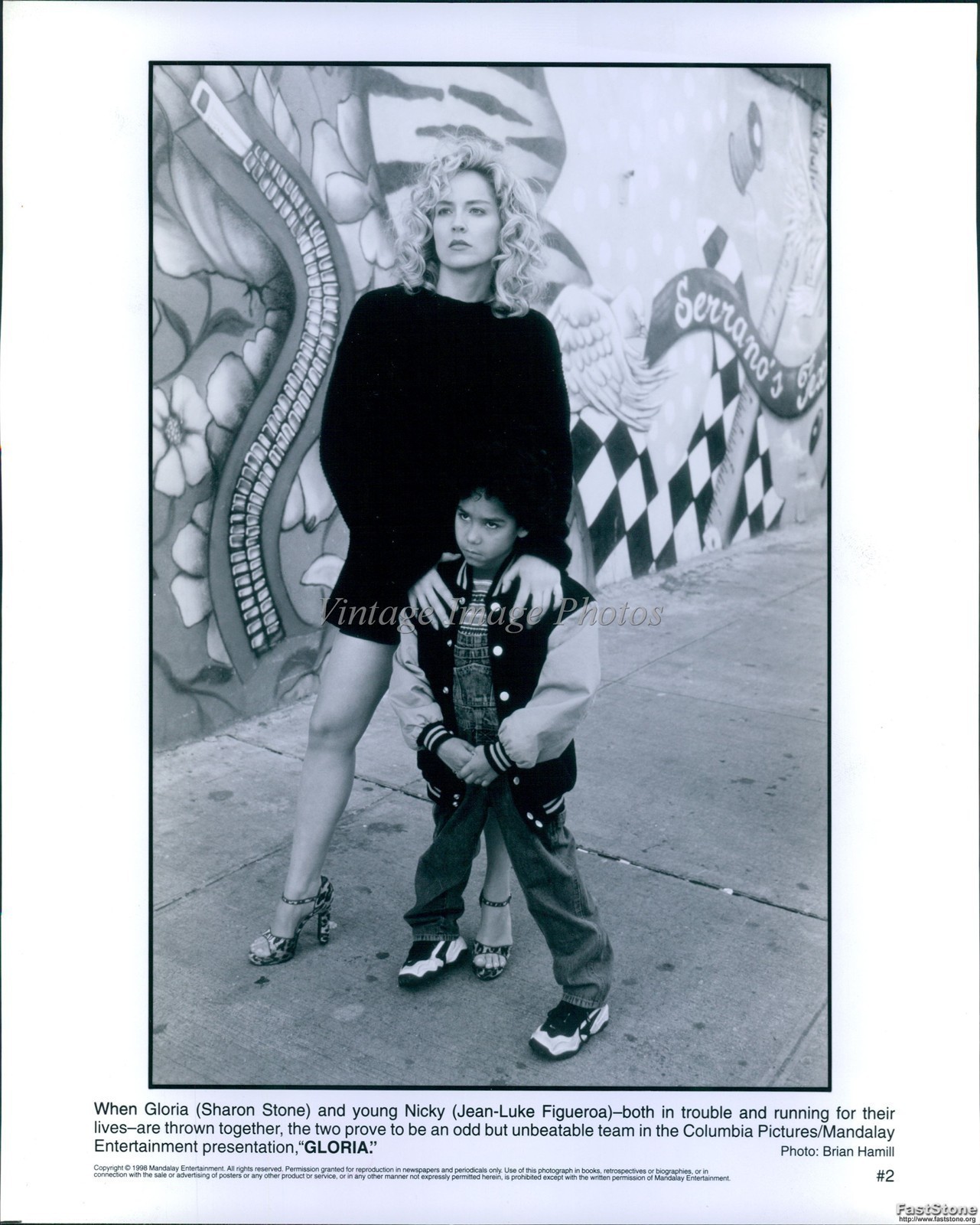 1998 Gloria Sharon Stone And Nicky Jeanluke Figueroa Movie Vintage Photo 8x10