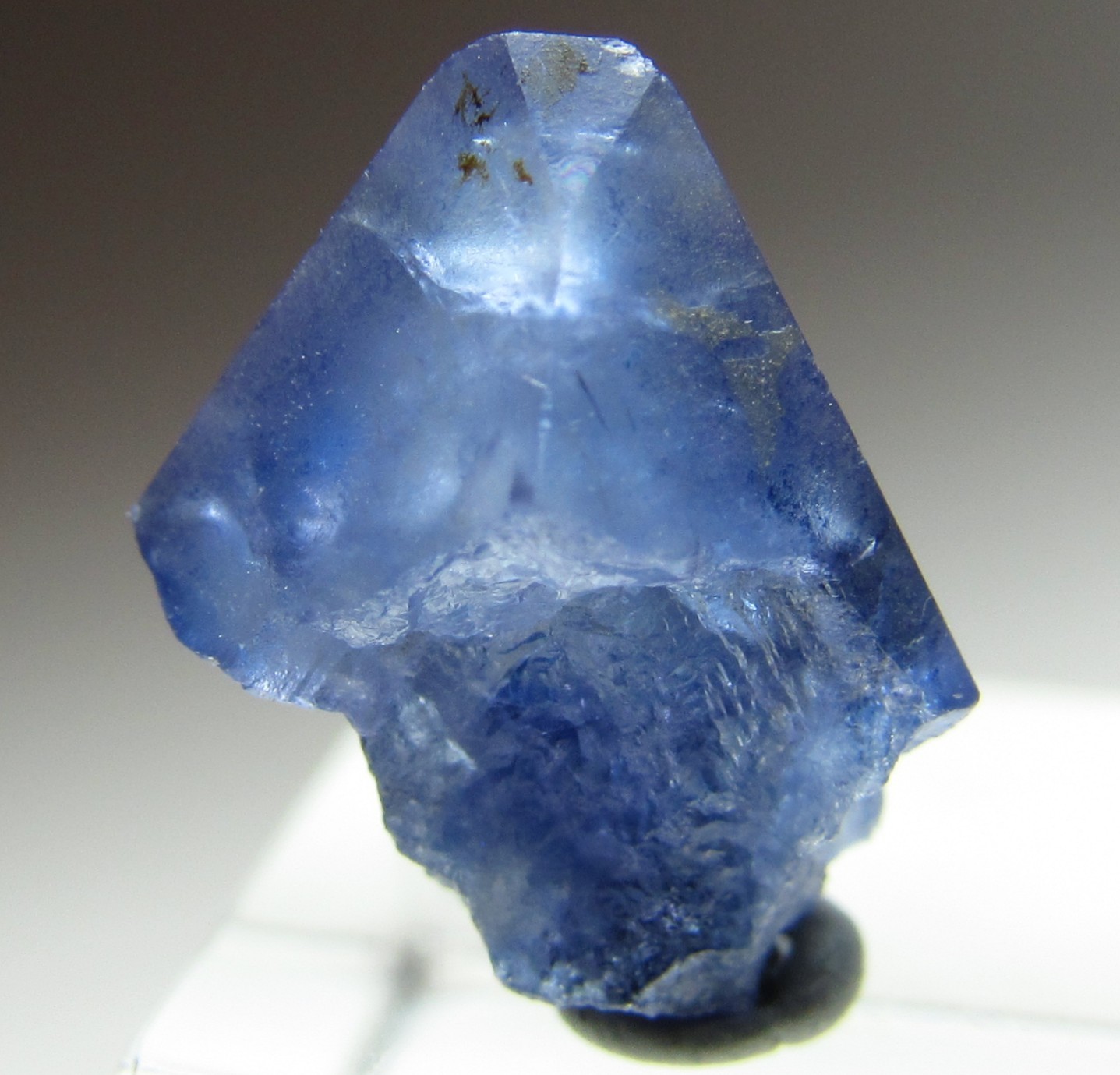 BEAUTIFUL GEM CLEAR BENITOITE CRYSTAL CALIFORNIA 