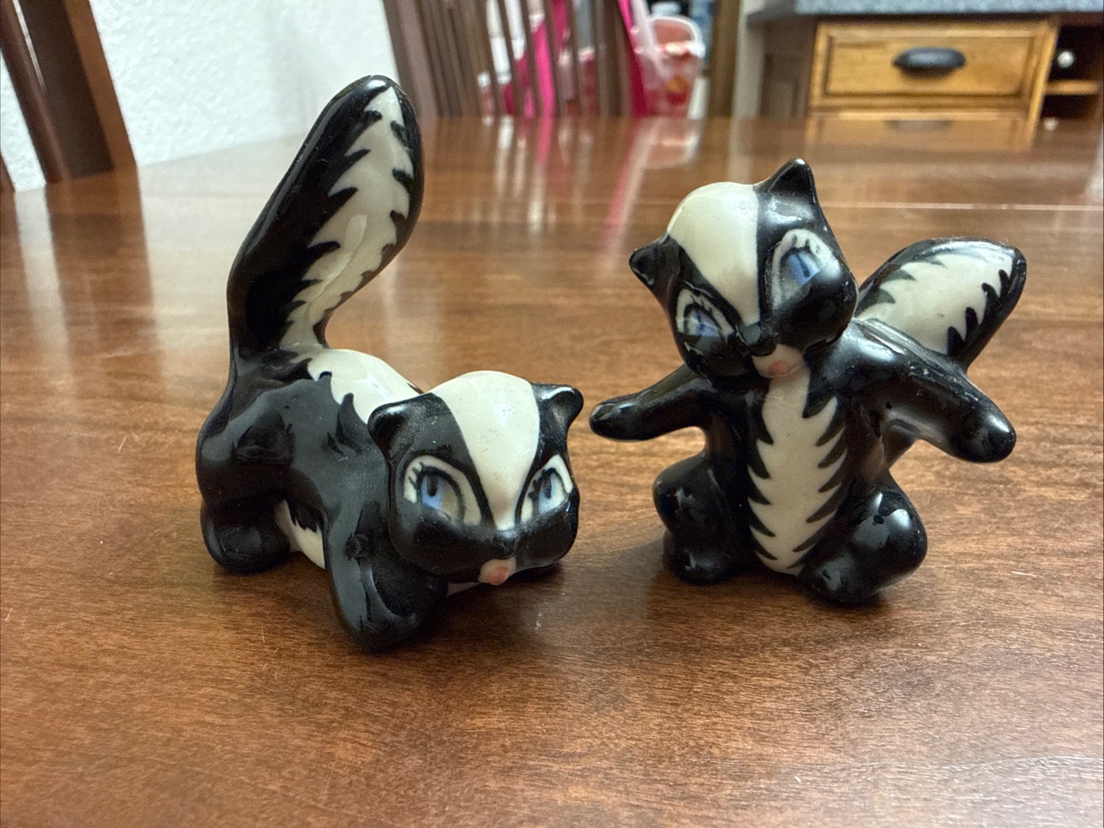 VINTAGE Ceramic Skunk Figurines Blue eyes Eyelashes MCM Kitch