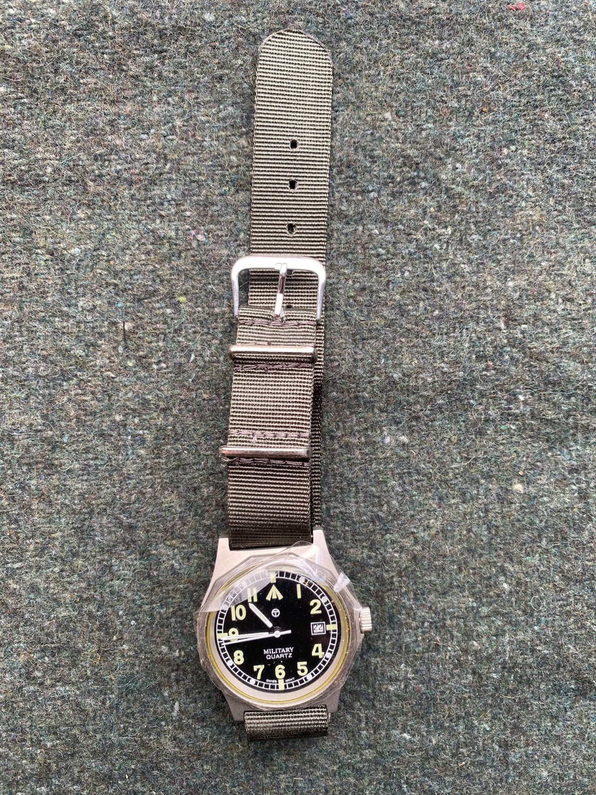Original Vintage British Army style G10 Wrist Watch and NATO Strap - NEW