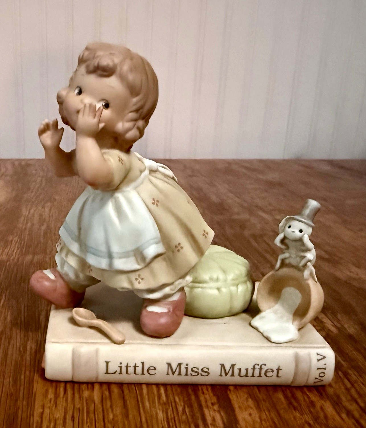Enesco Memories of Yesterday Little Miss Muffet LE Lucie Attwell Ceramic 1993
