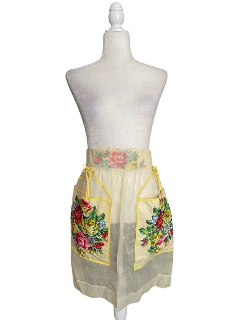 Vintage 30’s-50’s era Yellow Floral Half Apron with Rose Pockets
