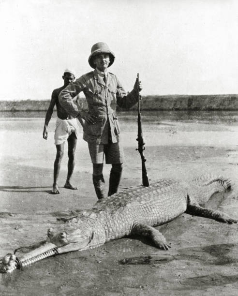 People India Hunting pic: 1930\'s A European man stands over a 19 f- Old Photo
