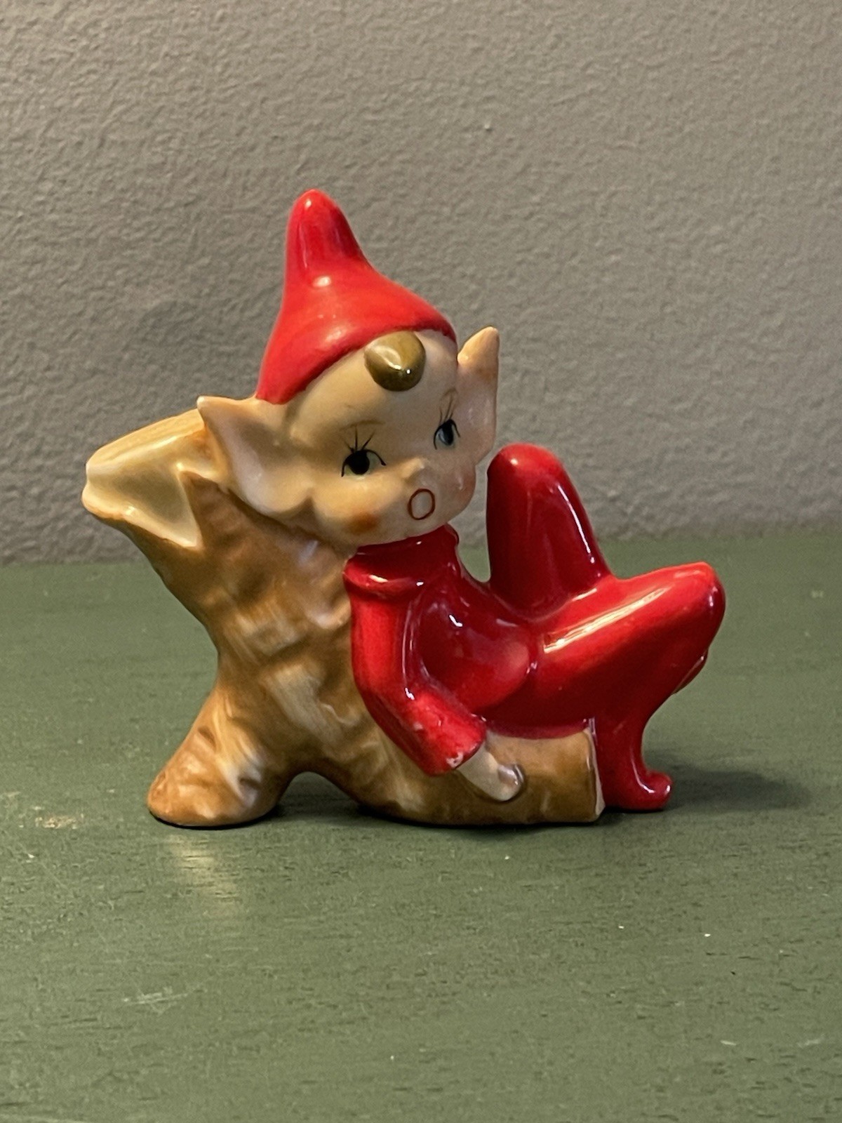 Vintage Pixie JAPAN Elf Log Tree Stump Ceramic Figural Kitsch MCM Christmas Vintage Pixie JAPAN Elf Log Tree Stump Ceramic Figural Kitsch MCM Christmas