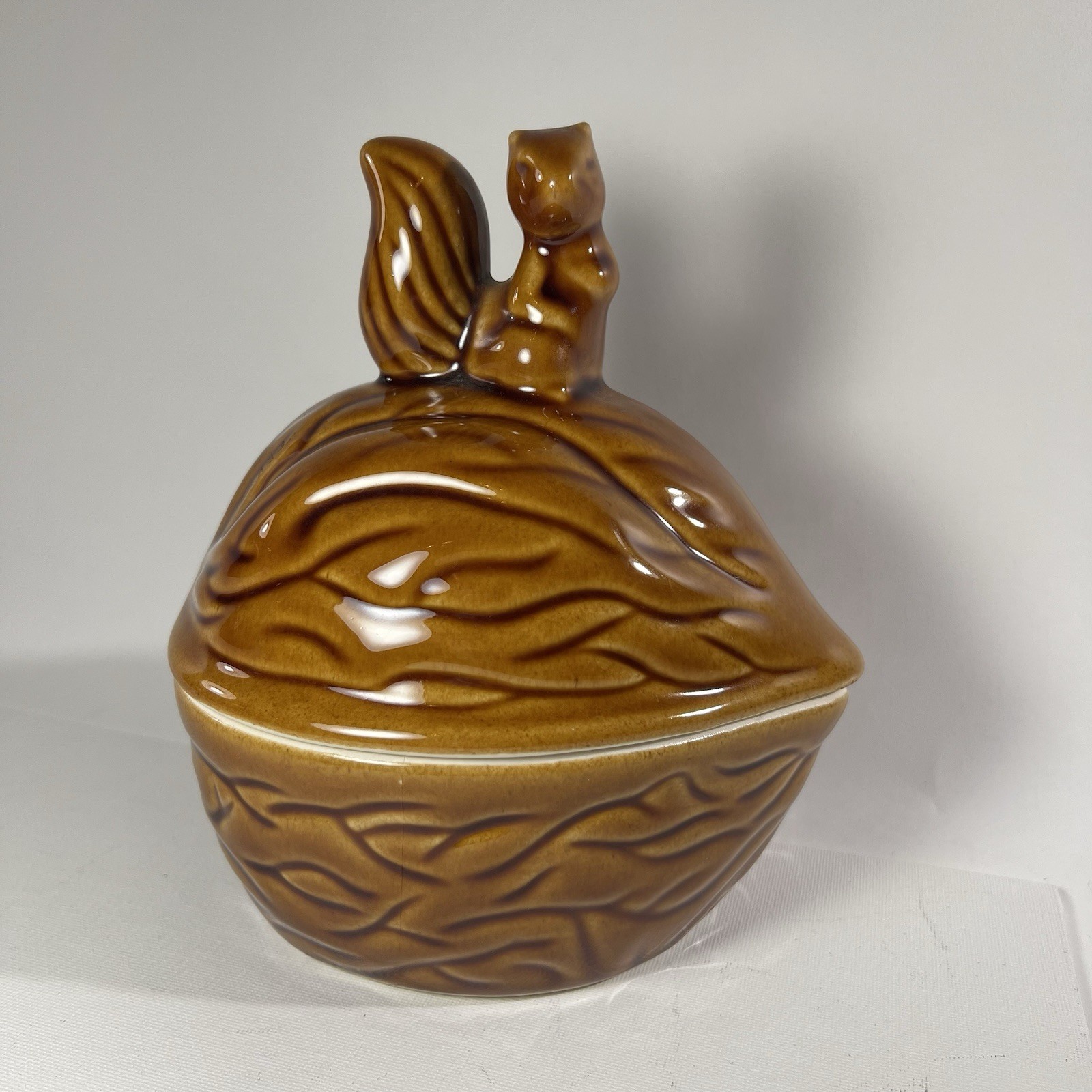 VTG Brown Glazed Ceramic Dish Squirrel Nut/Candy Container 1960’s Kitsch Decor
