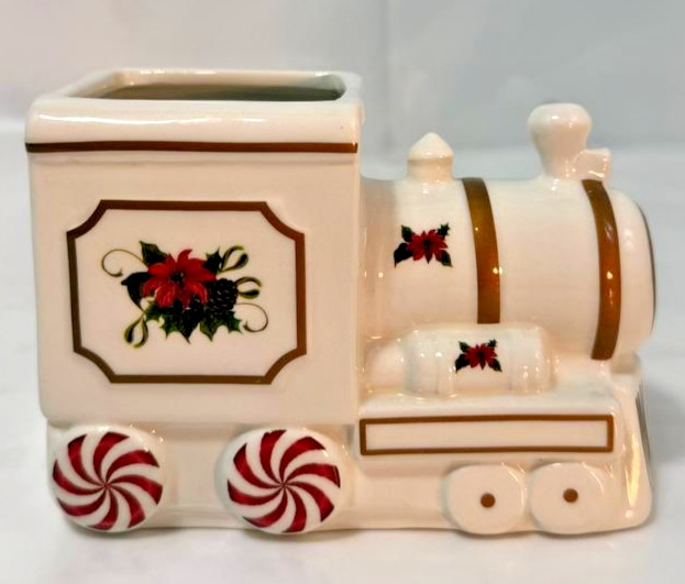 Avon 2015 Christmas Train Candy Dish Set Poinsettia Peppermint Wheels Boxed NM