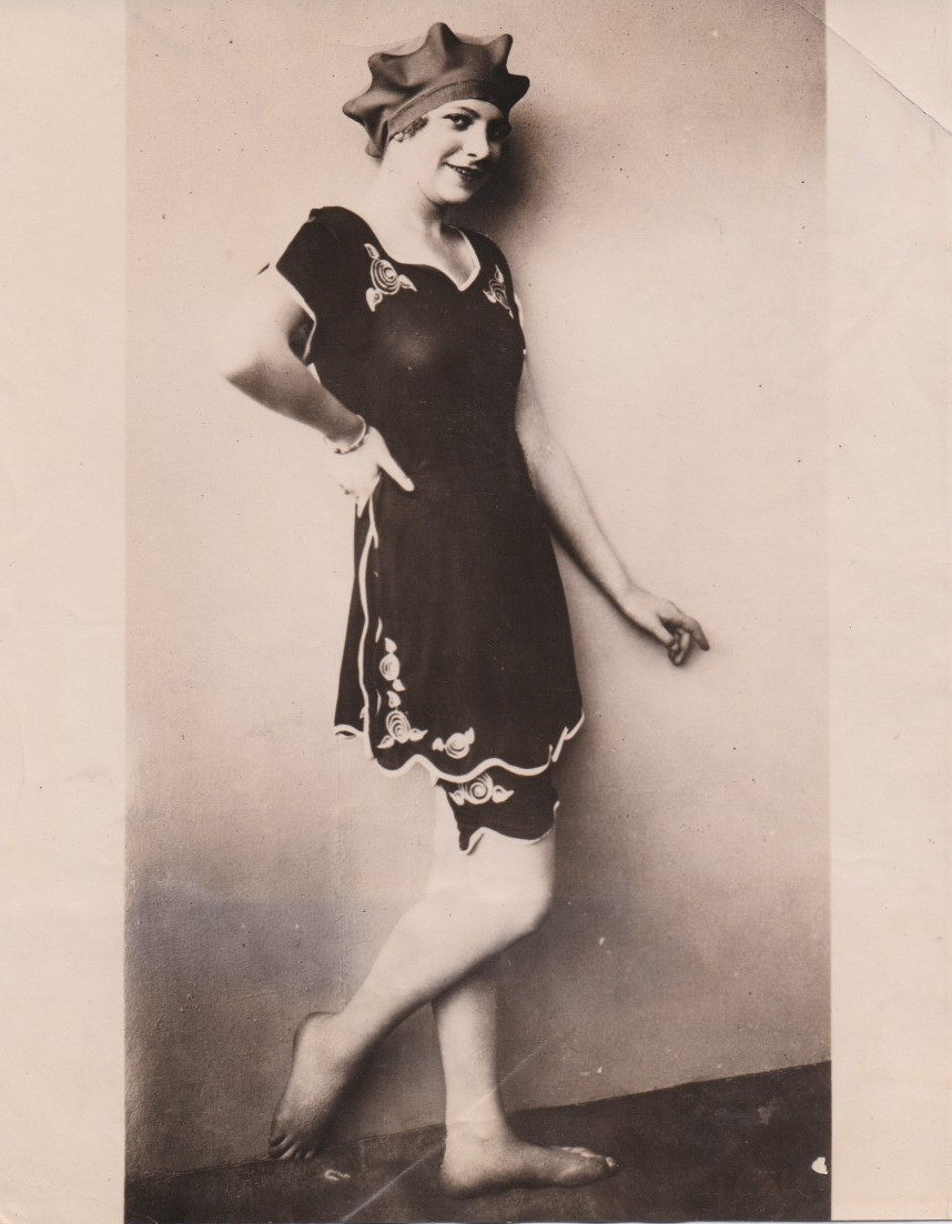 1922 Press Photo Fashion Model Wearing German Chic Bathing Suit with Ornaments