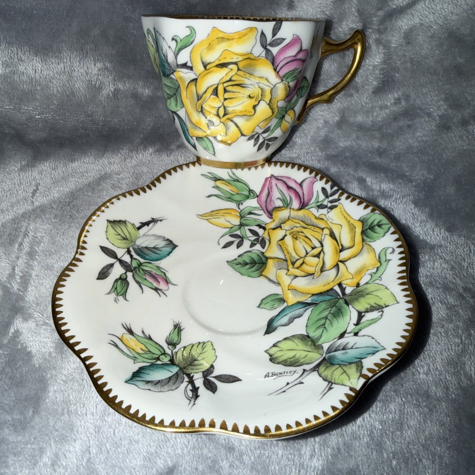 Vintage Rosina England Cup & Saucer Yellow Red Roses Gold Scalloped ~ Signed