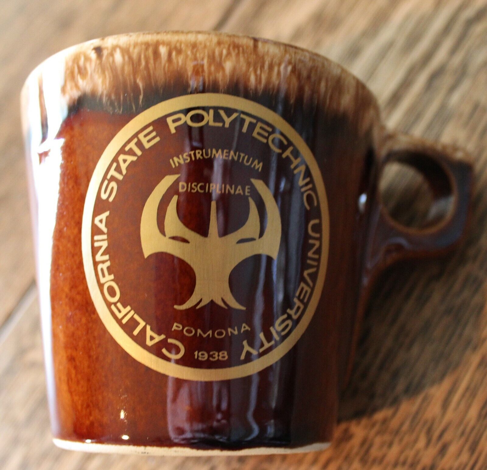 HULL Pottery Brown Drip Cup Mug California State Polytechnic University 1938