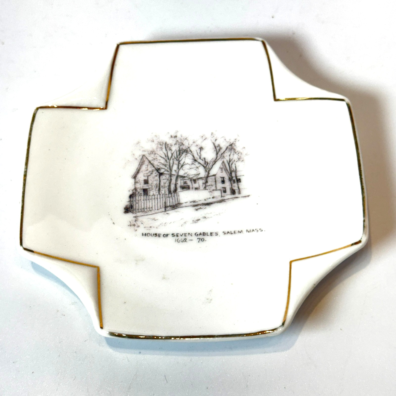 SALEM - HOUSE OF SEVEN GABLES MA Massachusetts  Souvenir ANTIQUE TRINKET DISH