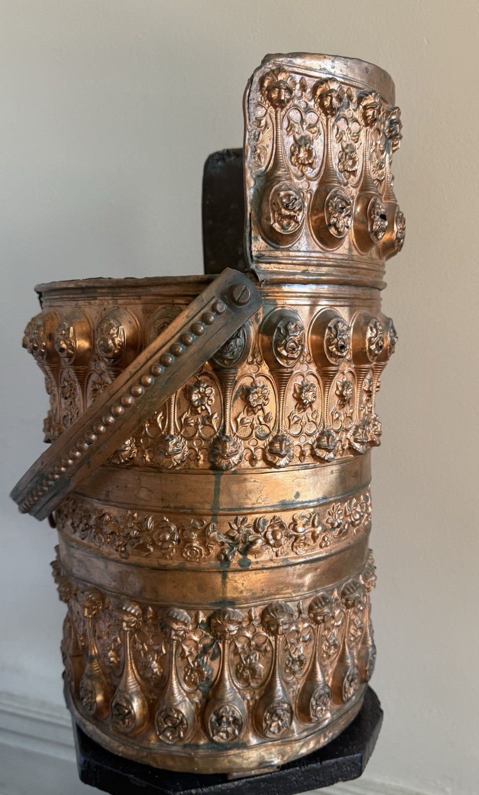 Antique Victorian Repousse Copper Coal Scuttle with Handle 20”