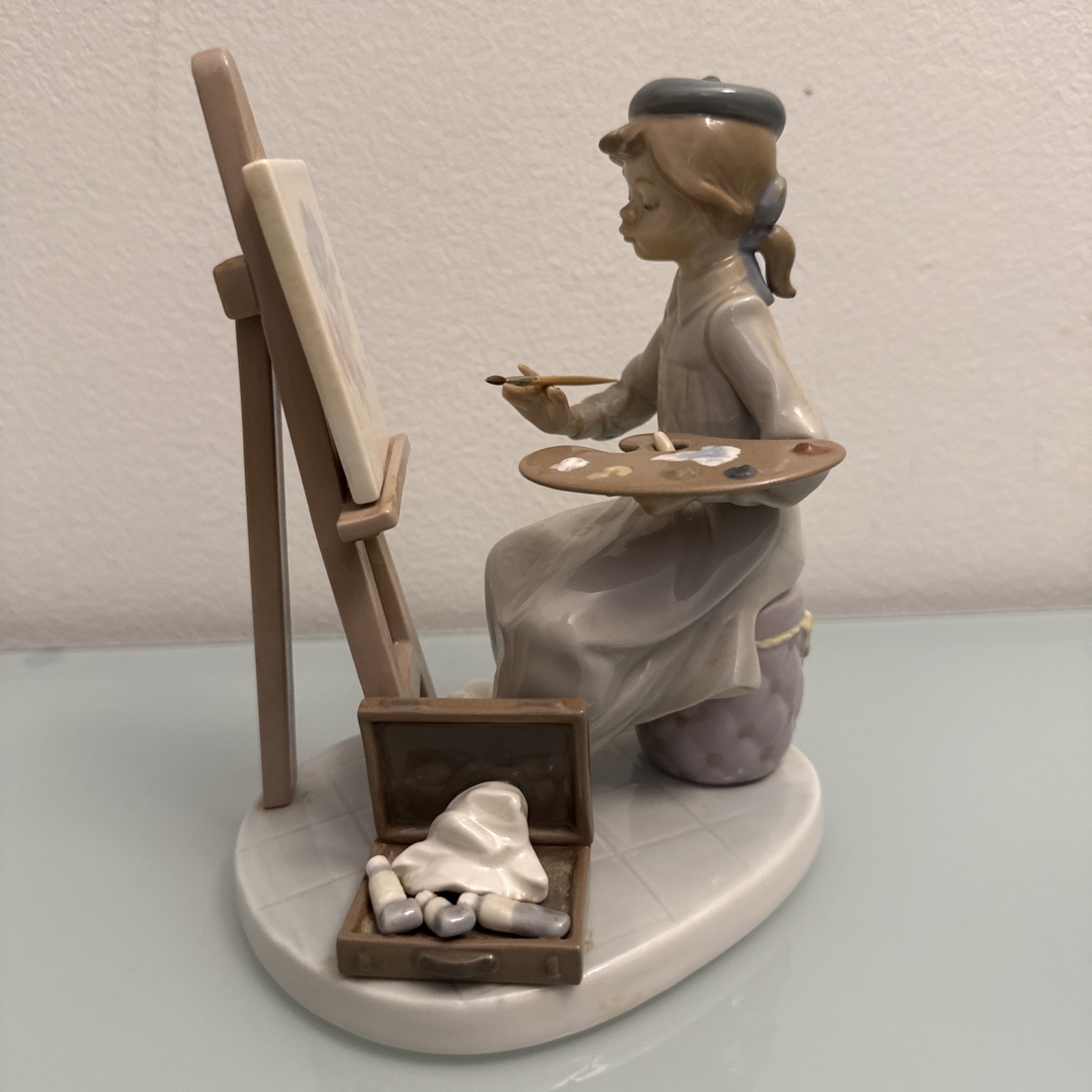 Lladro Little Painter /Artist Rare Piece in Perfect condition