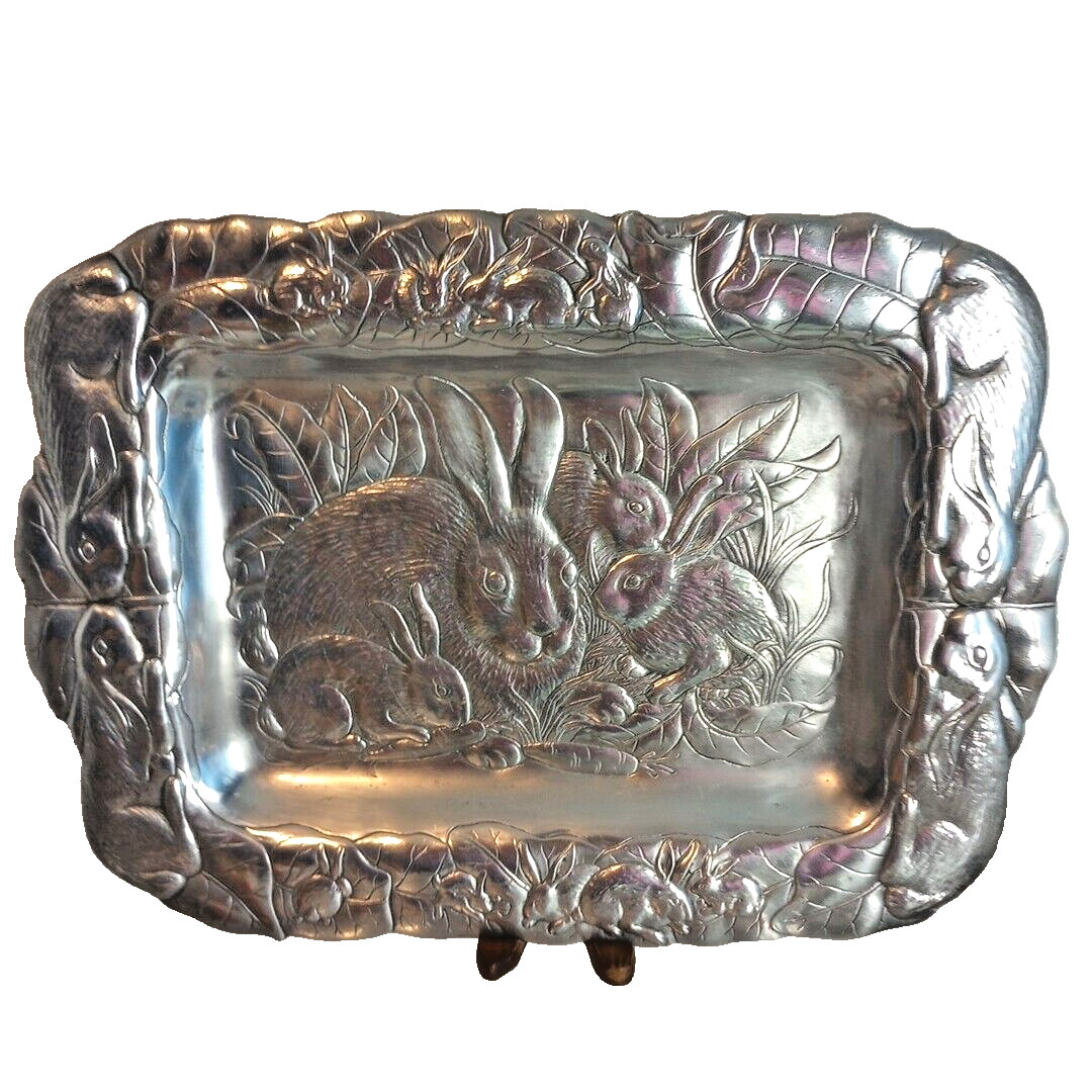 Arthur Court Vintage 1985 Aluminum Bunny/Lettuce Serving TrayTray Rabbits 18.5\