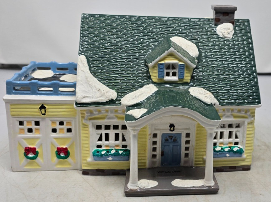 Vintage Department 56 Original Snow Village North Creek Cottage Lighted Ceramic