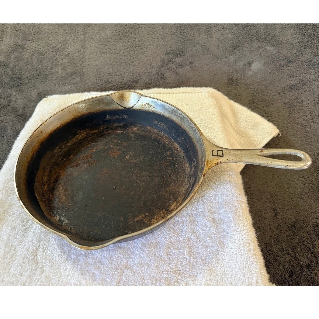 Vintage Griswold Cast Iron Skillet 6 Large Block Logo Erie PA 699 J 9 Inch