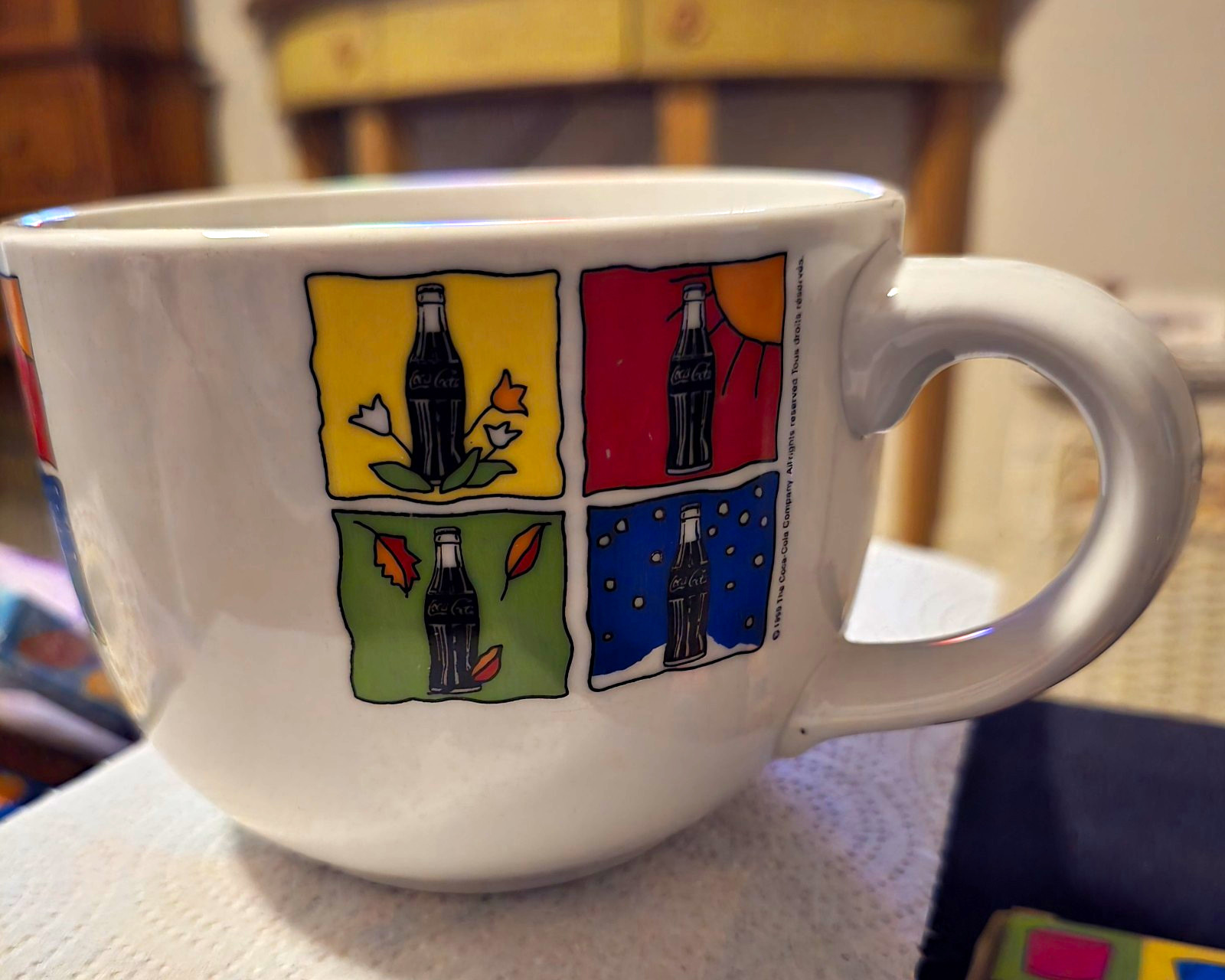 Coca-Cola Gibson 1999 Four Seasons Bottle Design Mug Cup, White Multicolor