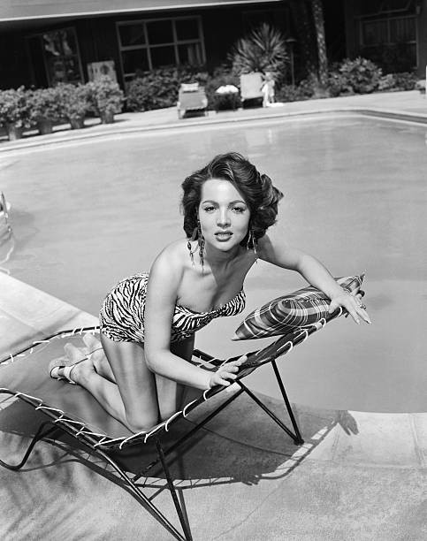 Sarita Montiel 22 years old visited Hollywood Mexico said that she- Old Photo