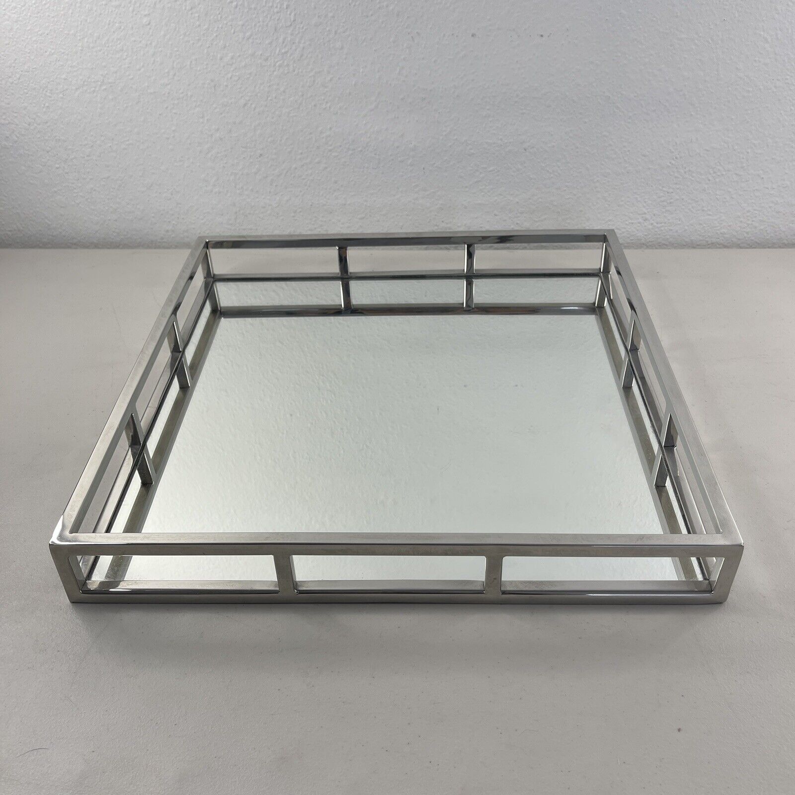 Classic Touch Mirror Serving Tray with Mirror Base Silver Color 15.75\