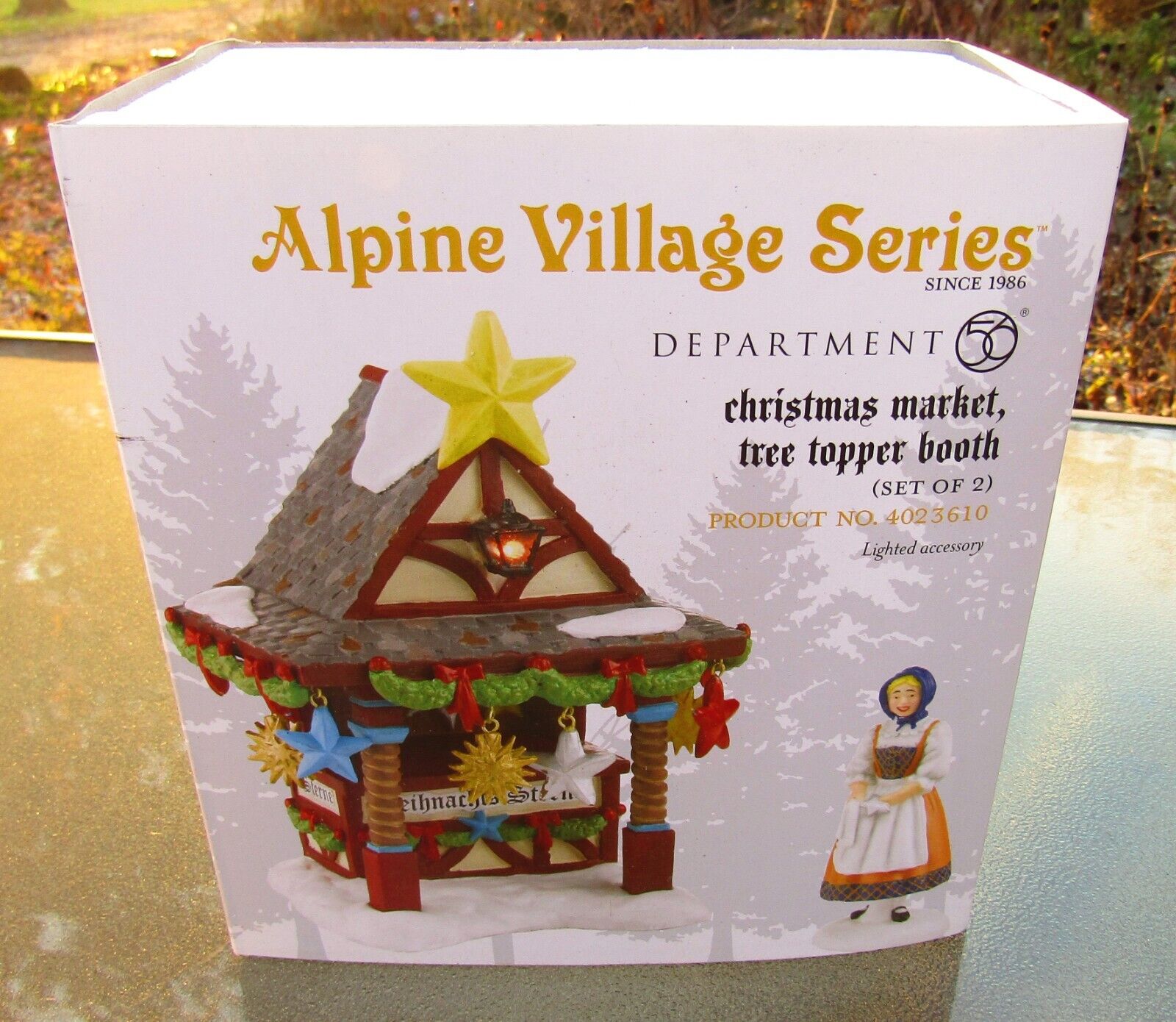 2011 Department 56 Alpine Village Christmas Market Tree Topper Booth UNUSED MISB